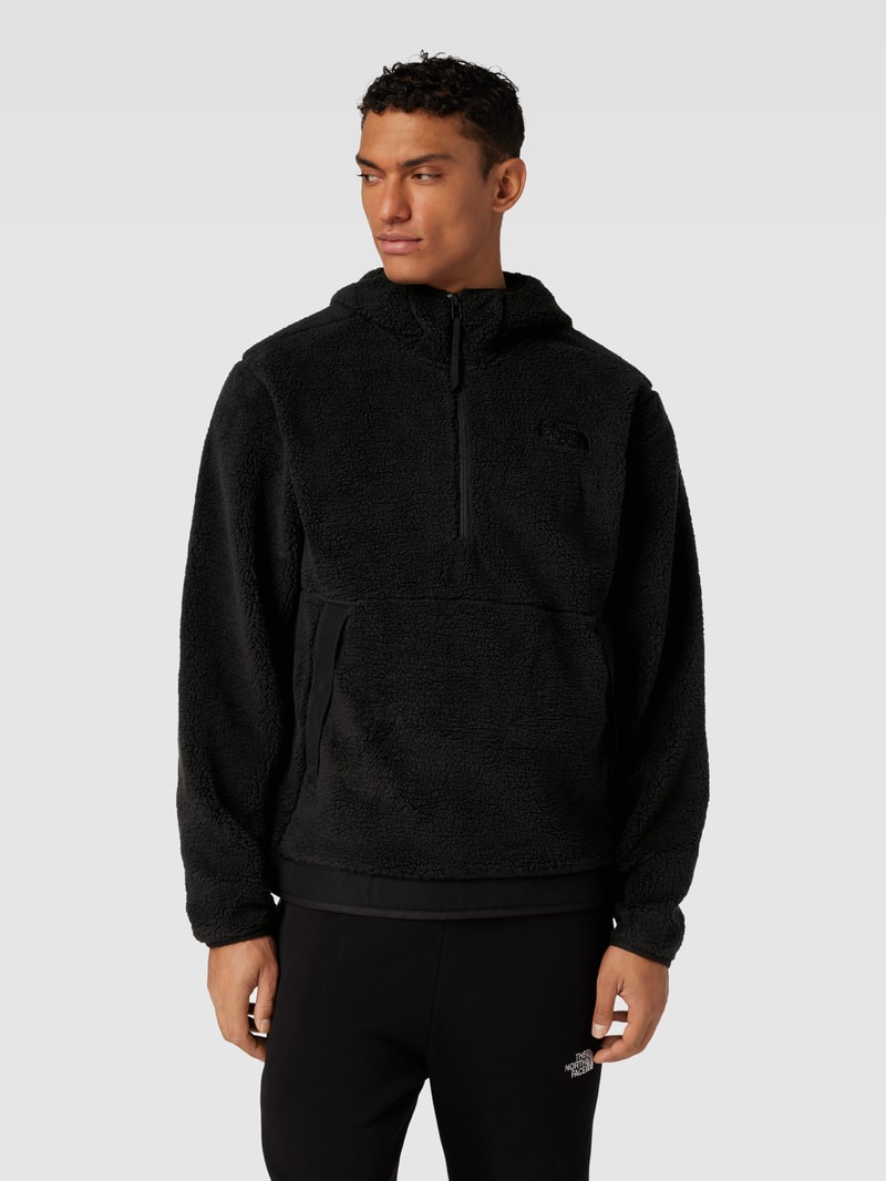 Hoodie aus Teddyfell Modell 'CAMPSHIRE' in schwarz