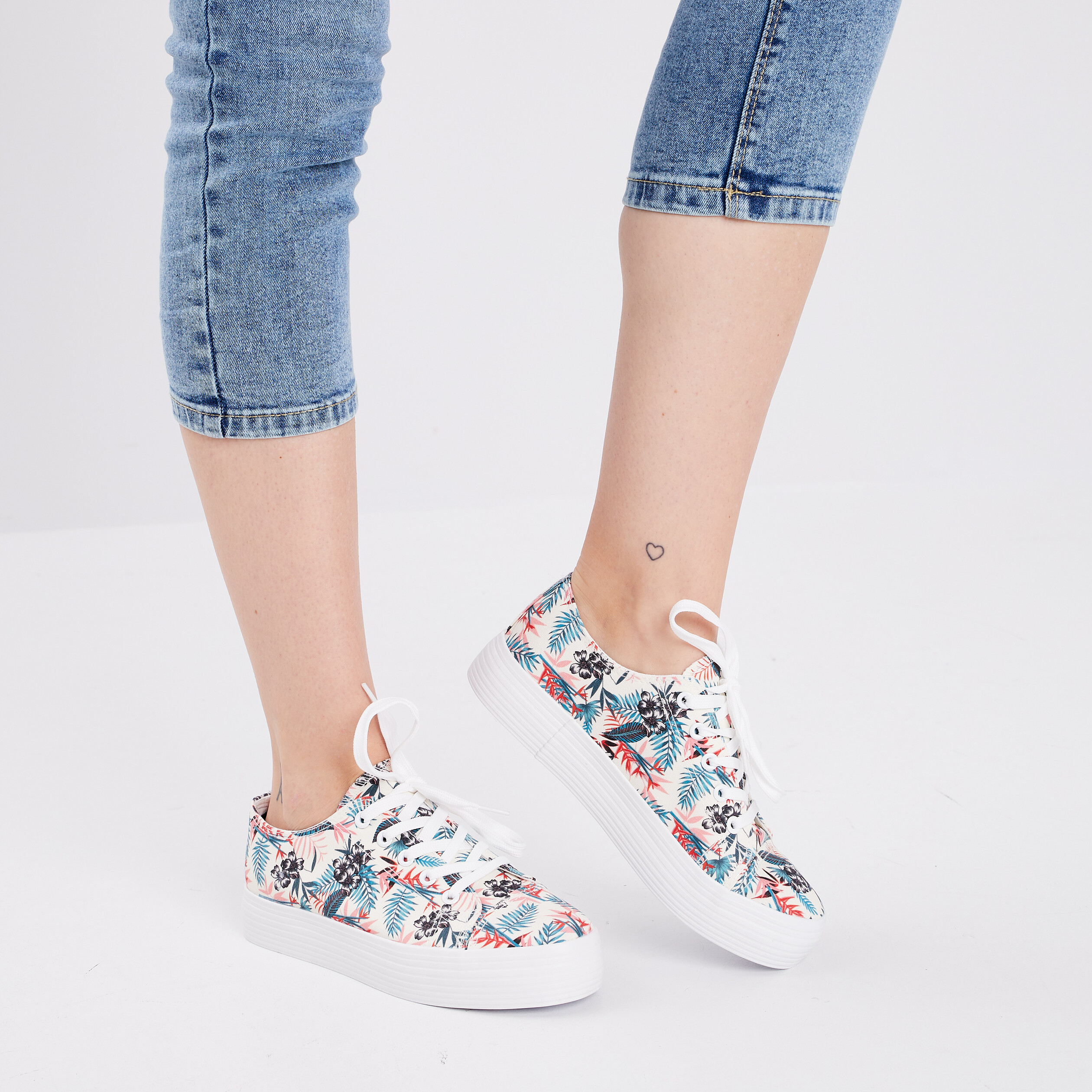 Tennis à lacets en toile Liberto multicolore femme | La Halle