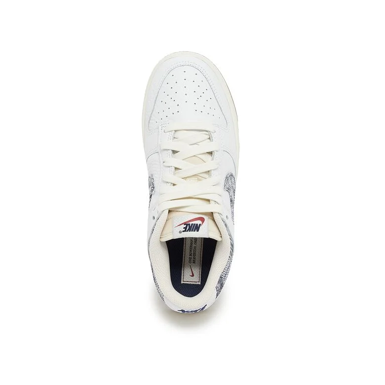 NIKE Wmns Dunk Low 