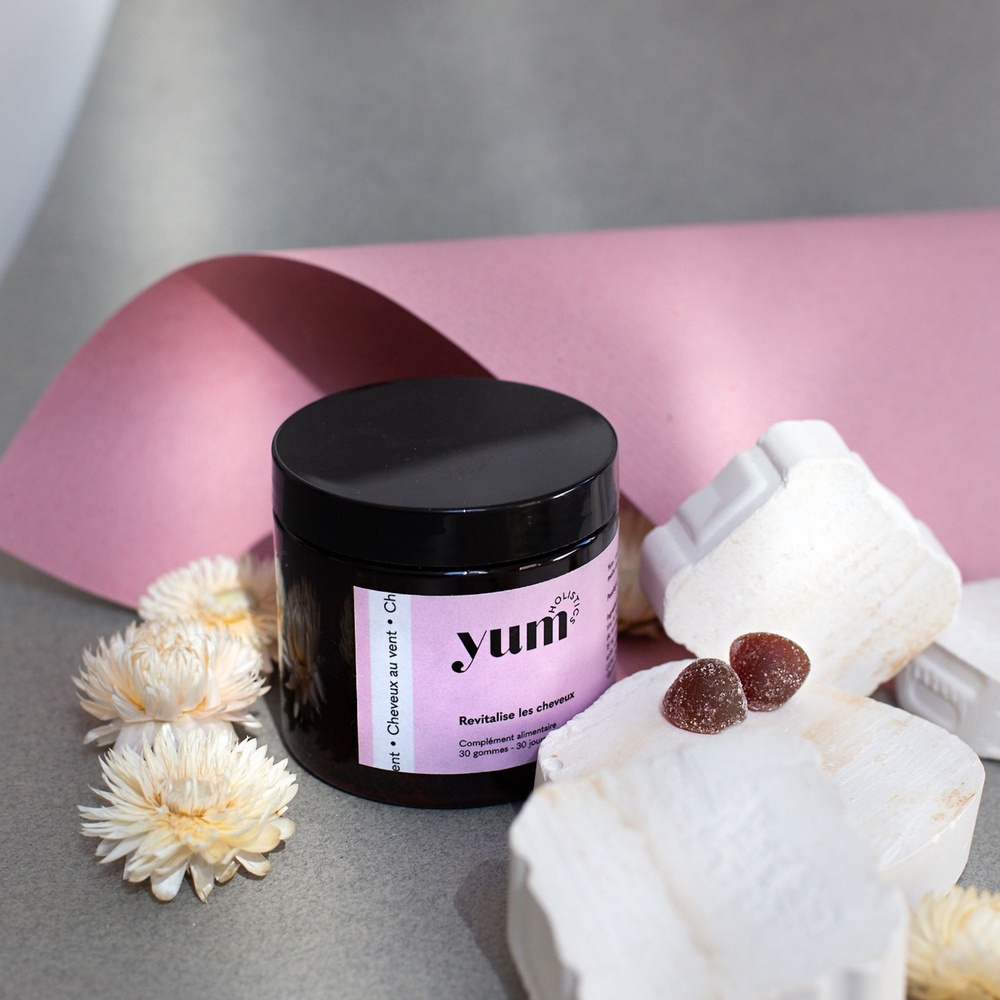 yum holistics Cheveux Au Vent - Gummies Nourrit et renforce les cheveux