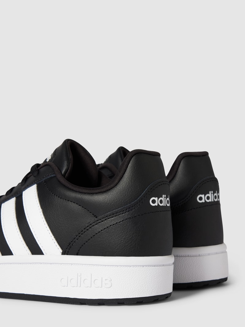 Sneaker aus echtem Leder in schwarz