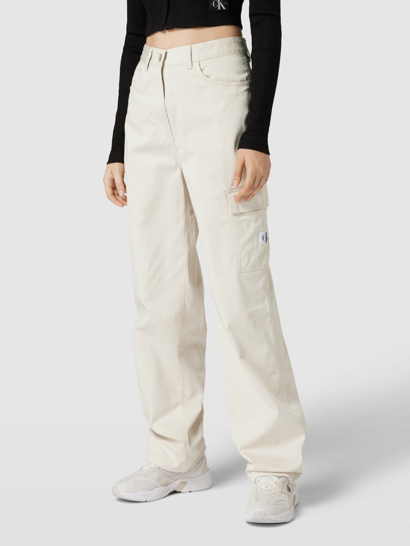 Stoffhose mit Cargotasche in beige