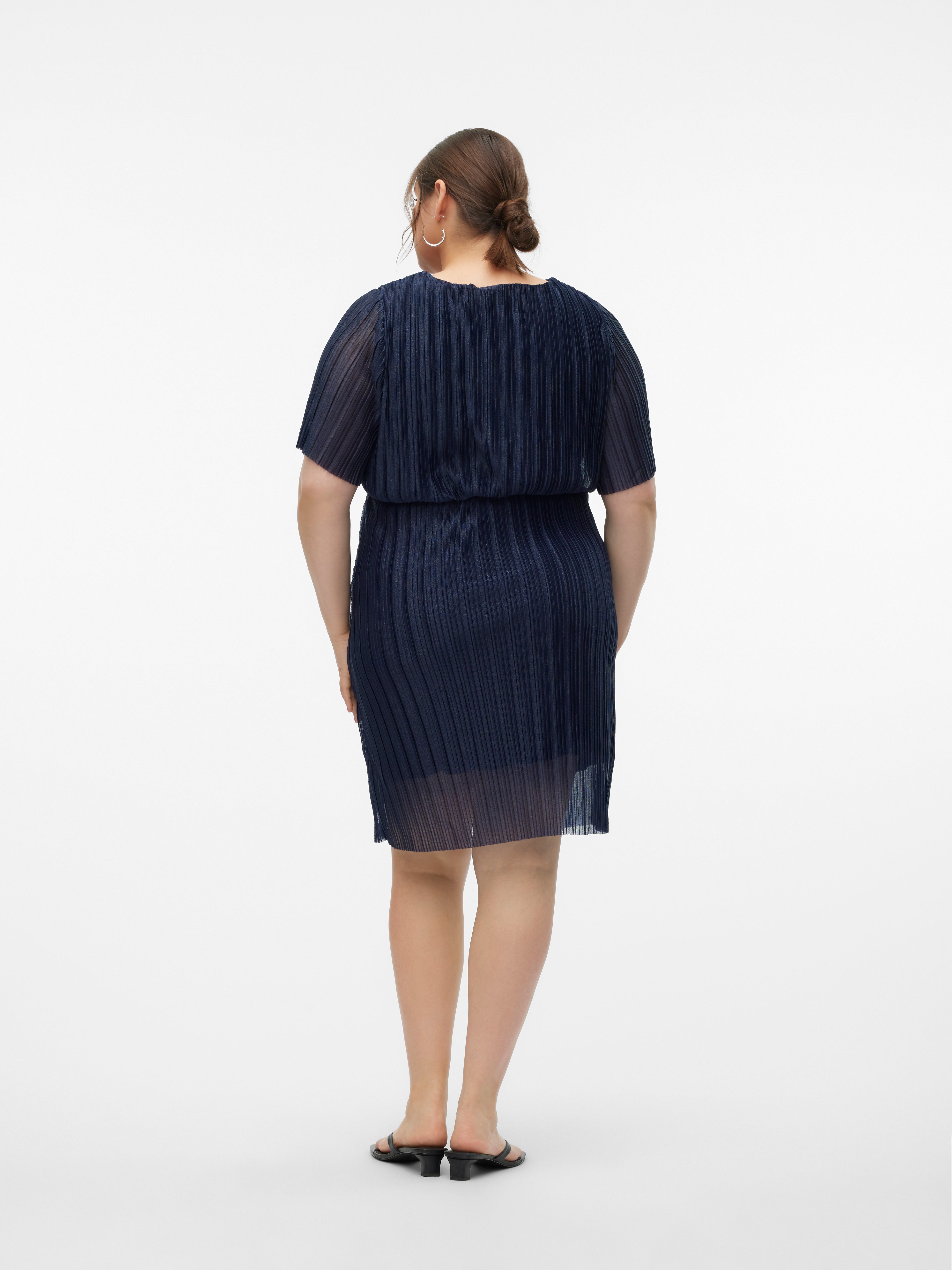 VMCMALONE Kurzes Kleid
