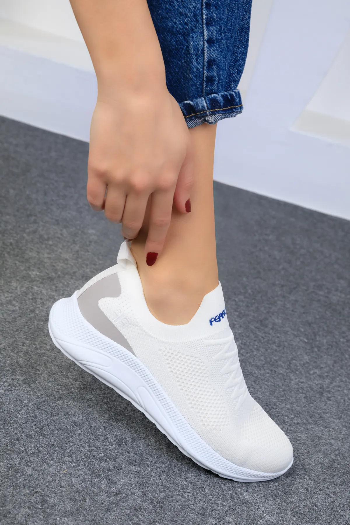 SOHO  Weiße Damen Sneakers 16979