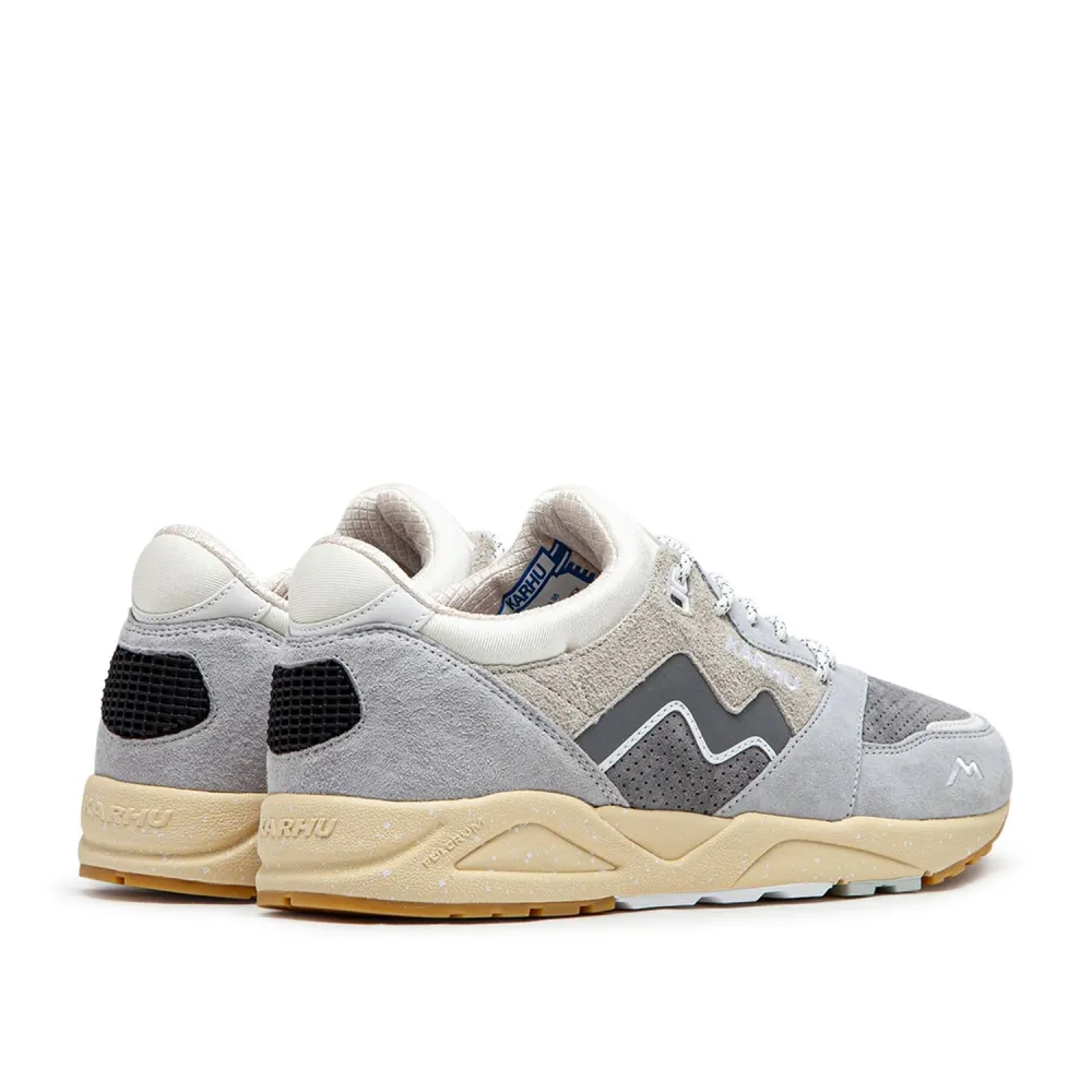 Karhu Aria 95 F803117 / grau