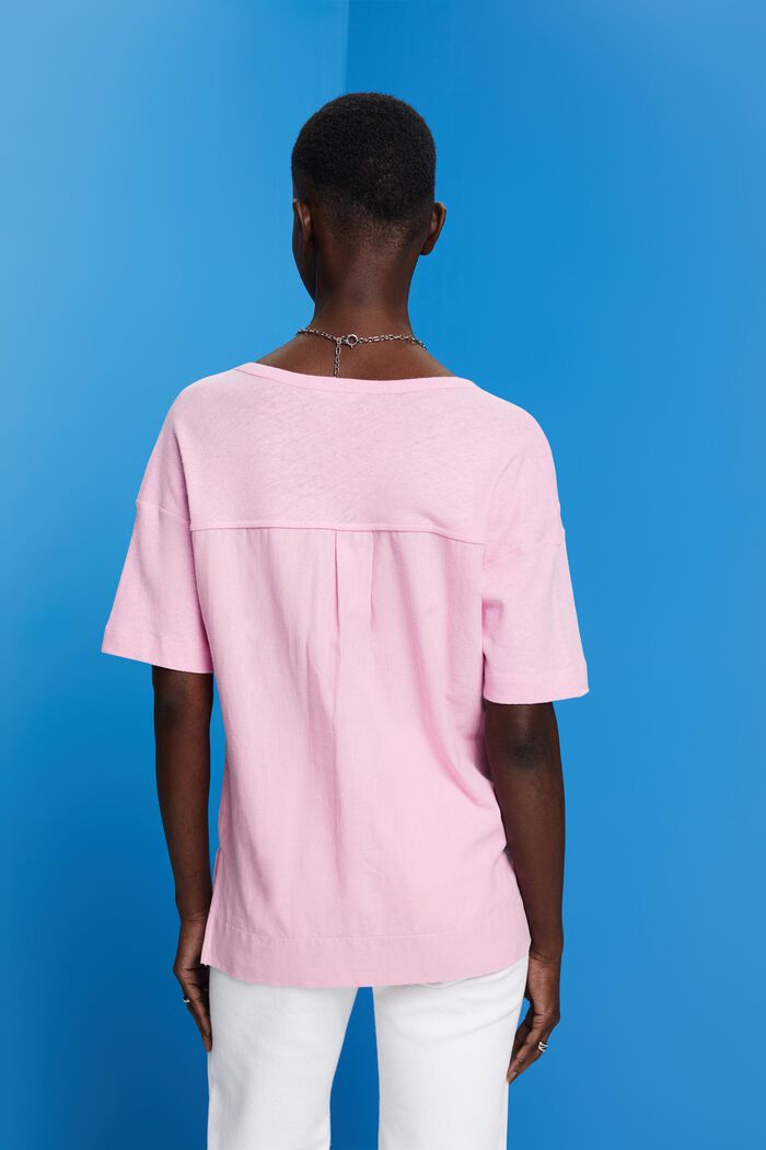 T-Shirt mit V-Ausschnitt aus Leinen-Mix