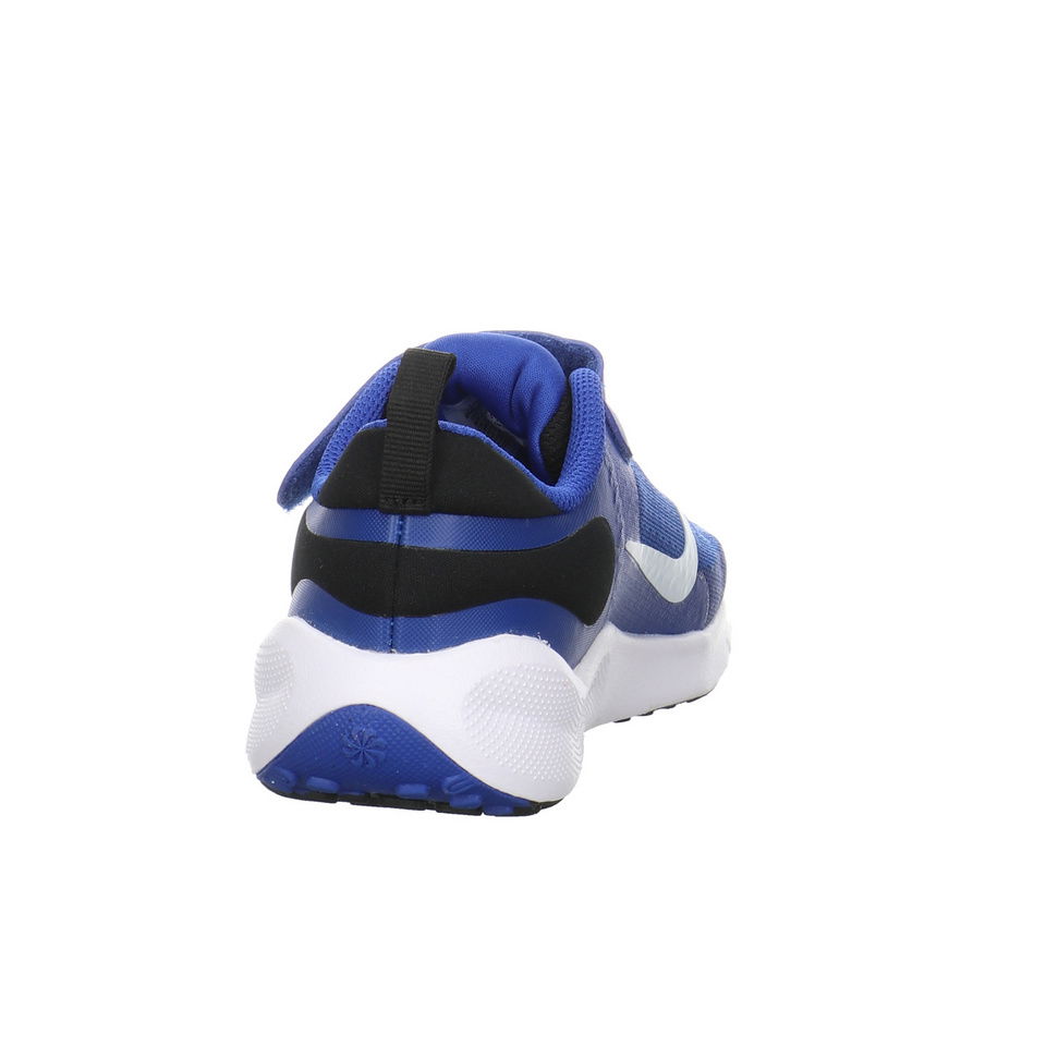 Nike Revolution 7 Sneaker