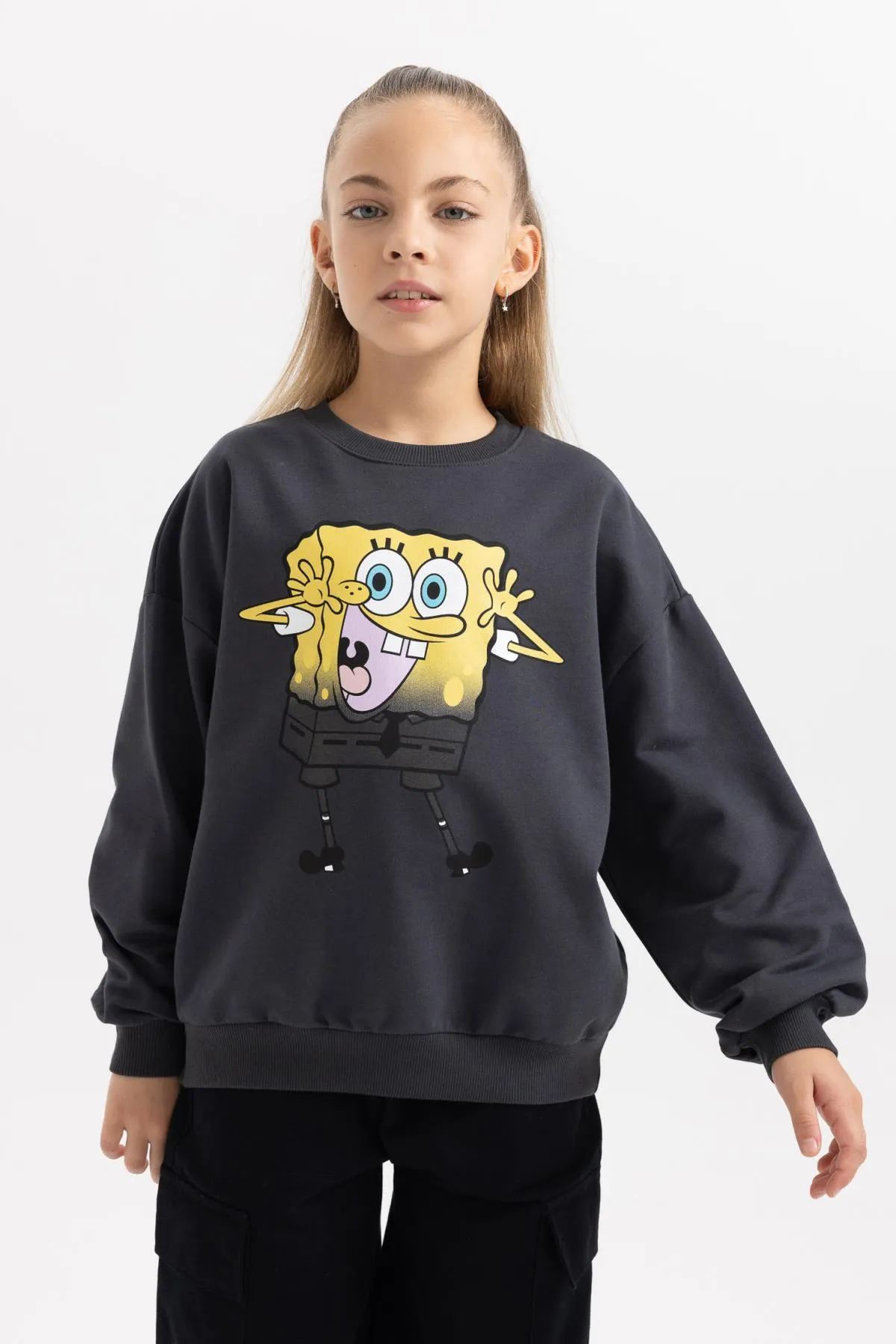 DeFacto  Spongebob Sweatshirt für Mädchen, Übergröße, Rundhalsausschnitt, weicher, pelziger, dicker Pullover innen B5732a823wn