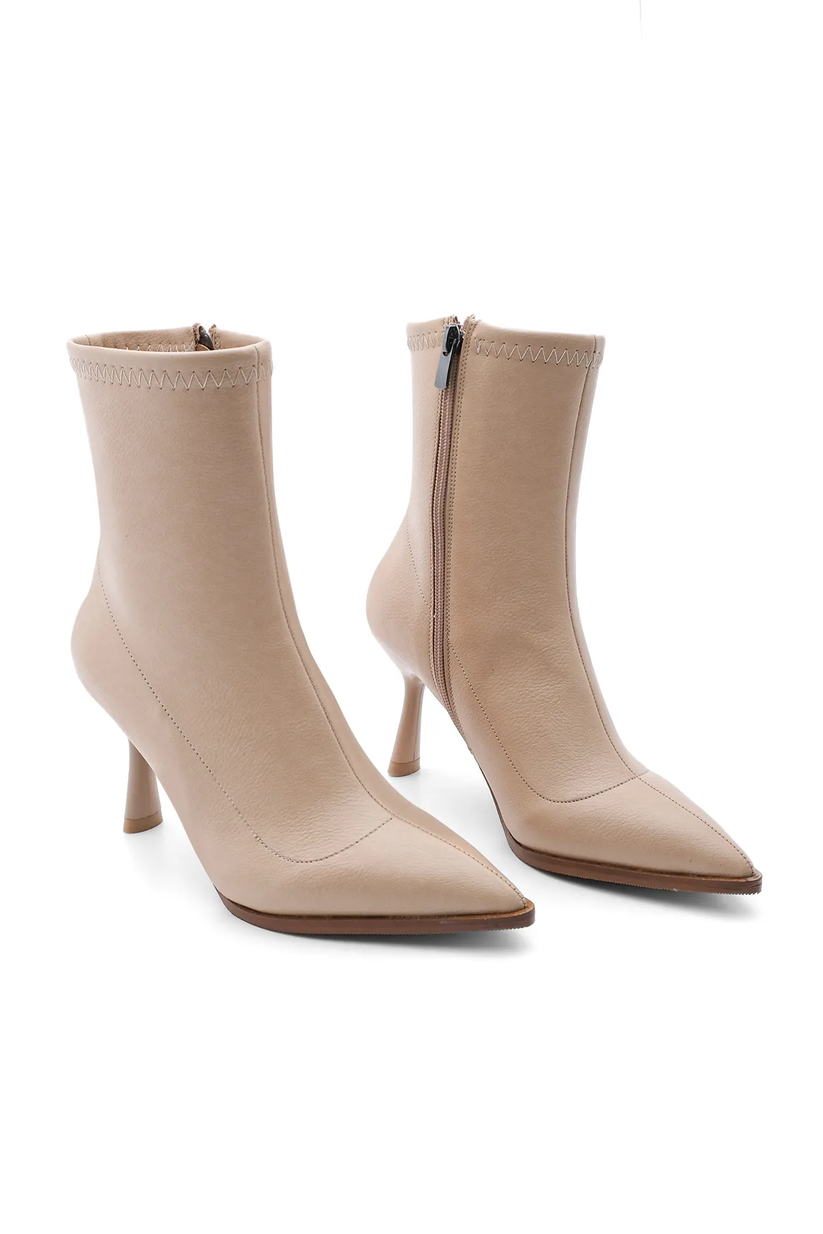 Marjin  Damenstiefel mit Absatz, spitze Zehenpartie, Kelchabsatz, tägliche klassische Stiefel, Löcher, Beige