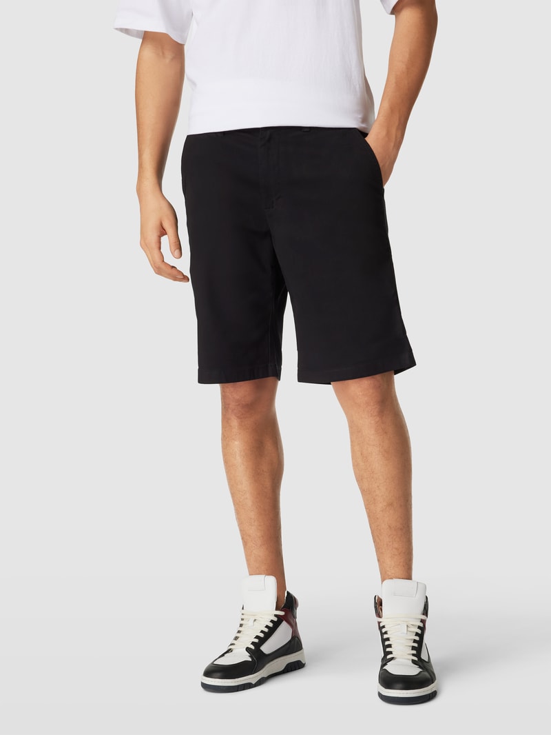 Bermudas mit Paspeltaschen in schwarz