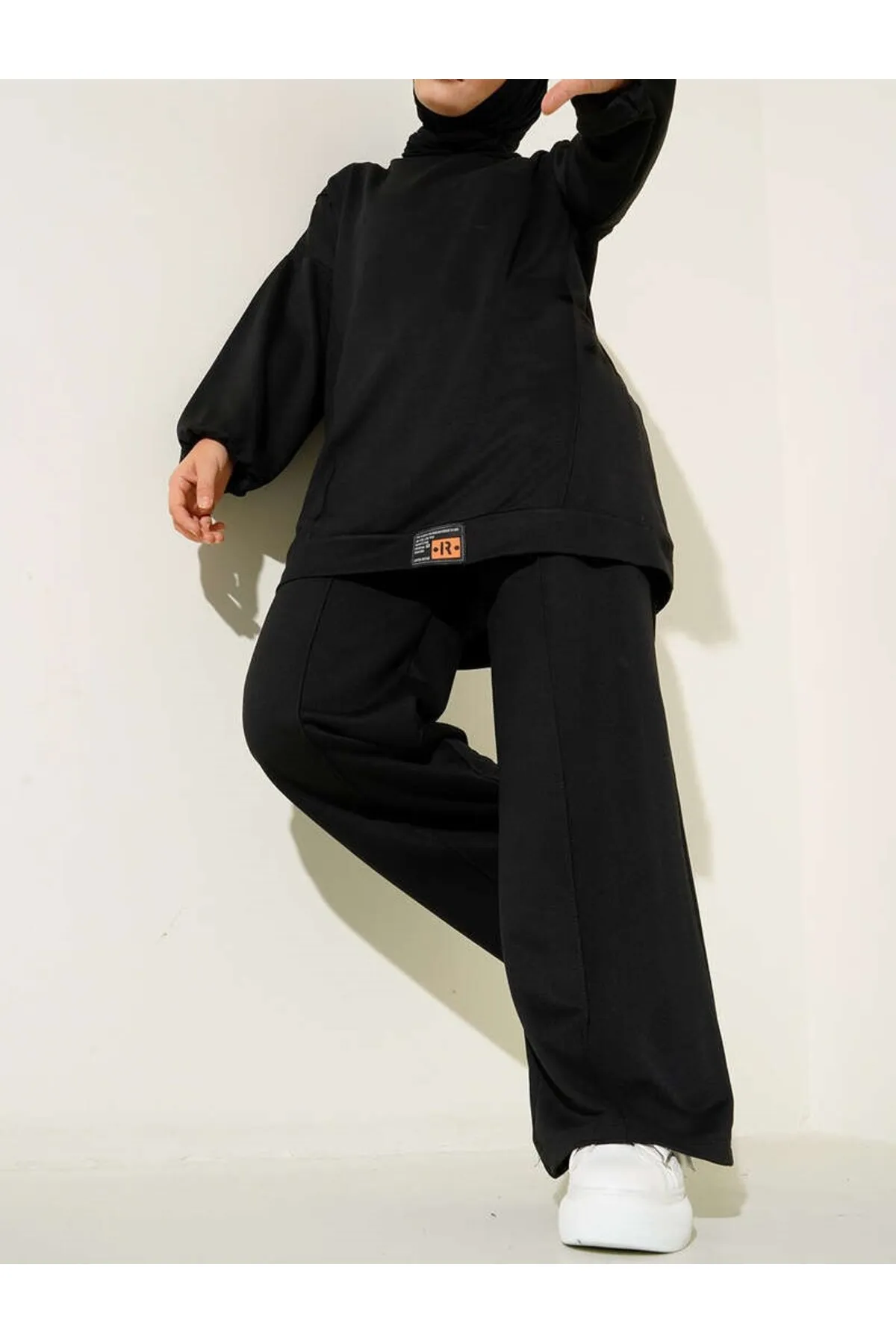 VOLT CLOTHİNG  Mit Kapuze besticktes Doppelset