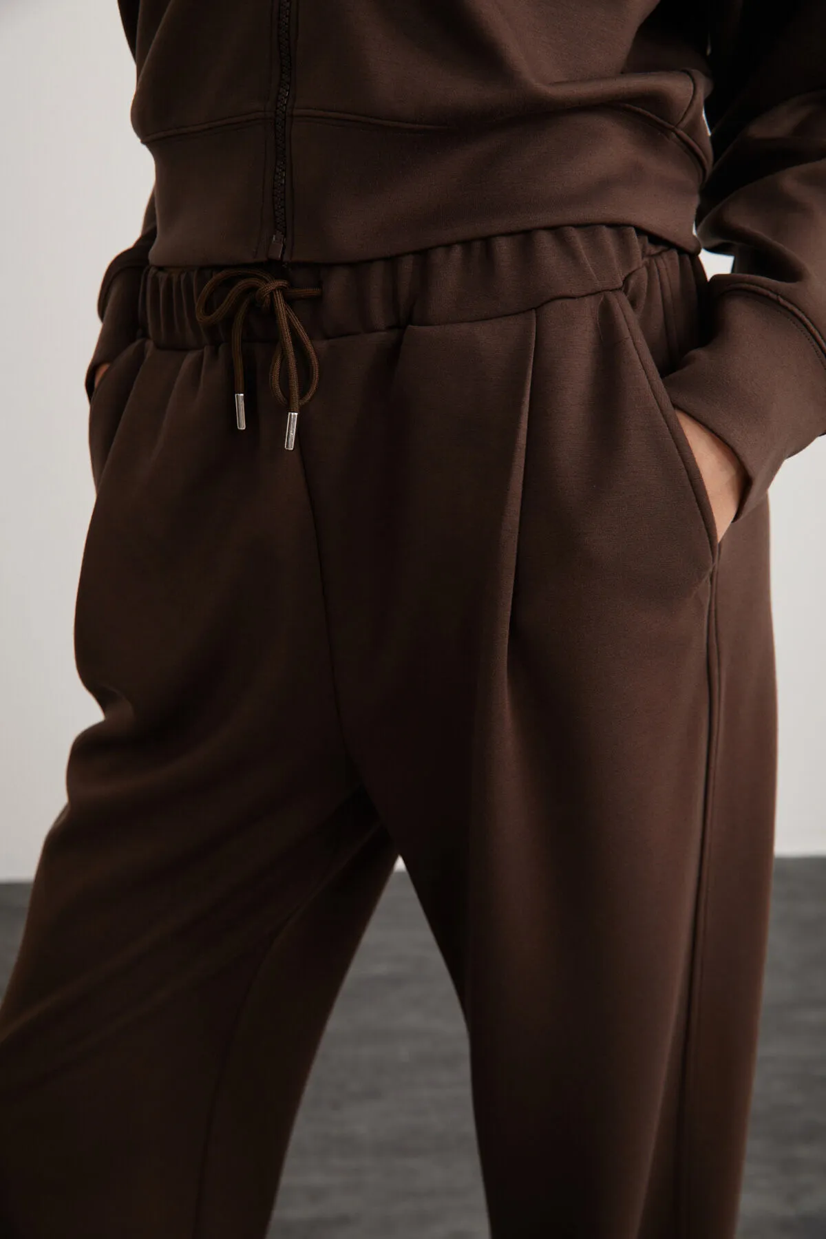 GRIMELANGE  Gıada Damen-Jogginghose in Braun mit elastischem Bund und Seitentaschen