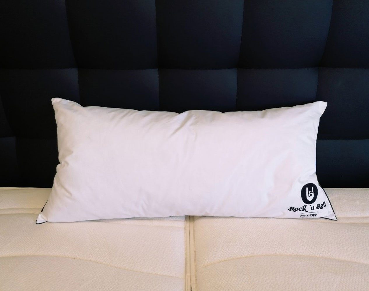 Daunenkissen Schäfer Daunenkissen Rock `n Roll Pillow (weich) mit 100% Daunen, Rock `n Roll Pillow, Füllung: 100% Daunen