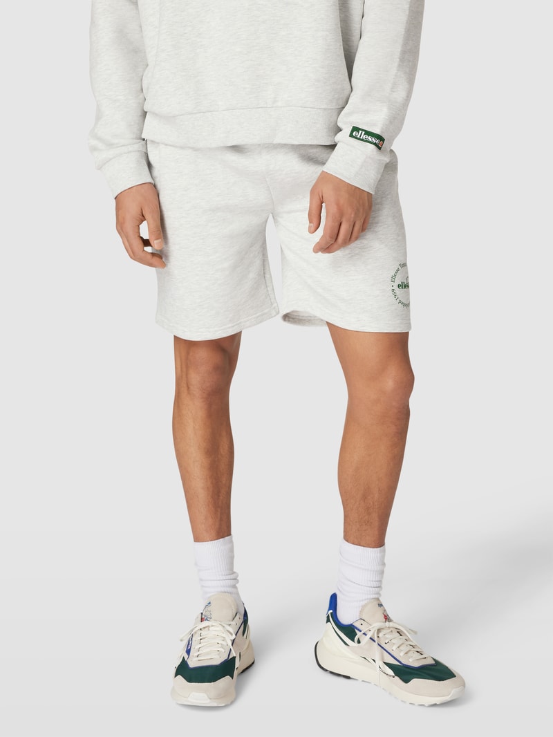 Shorts mit Label-Details Modell 'Fontansa' in mittelgrau meliert