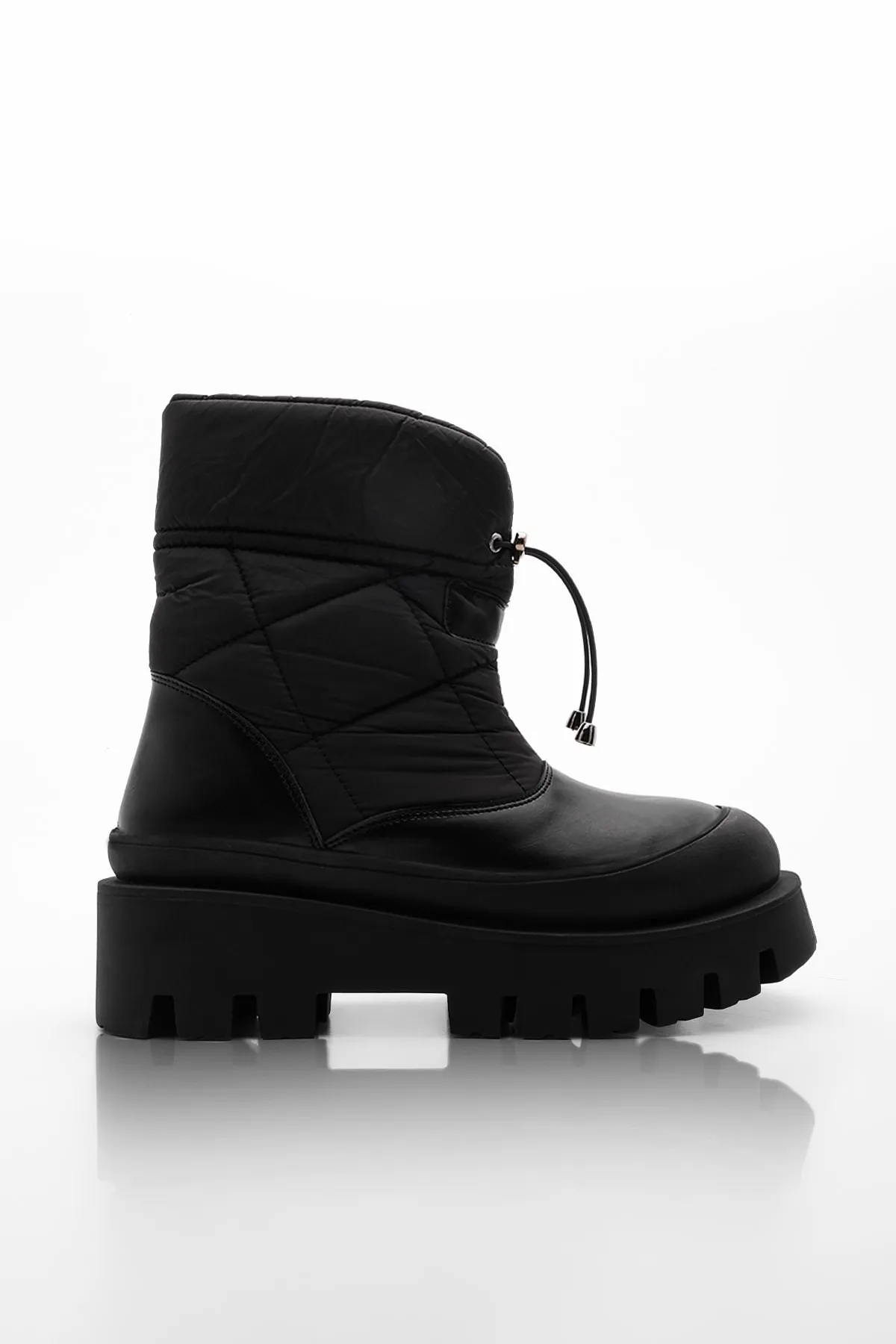 Marjin  Damen-Schneestiefel mit dicker, gezackter Sohle, Forlen schwarz