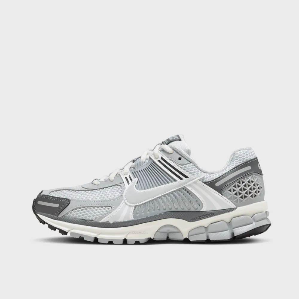 Nike Zoom Vomero 5 FD9919-001 / grau