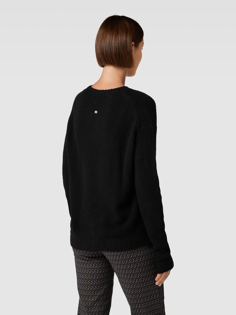 Strickpullover mit Rundhalsausschnitt in schwarz