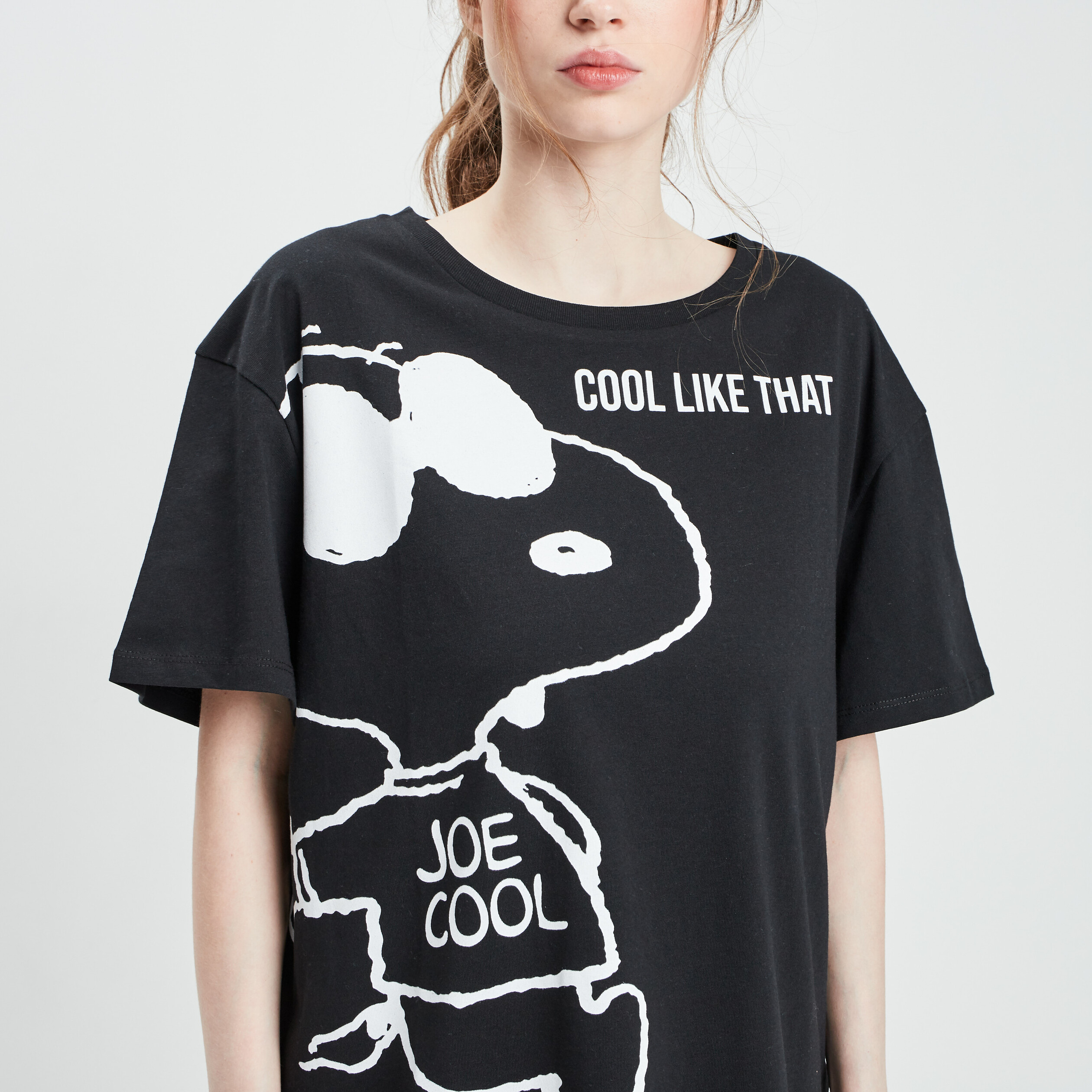 T-shirt manches courtes Snoopy noir femme | La Halle