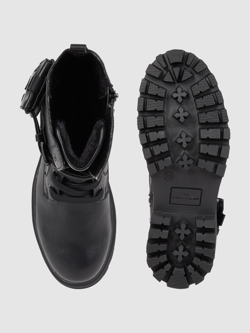 Boots in Leder-Optik in schwarz