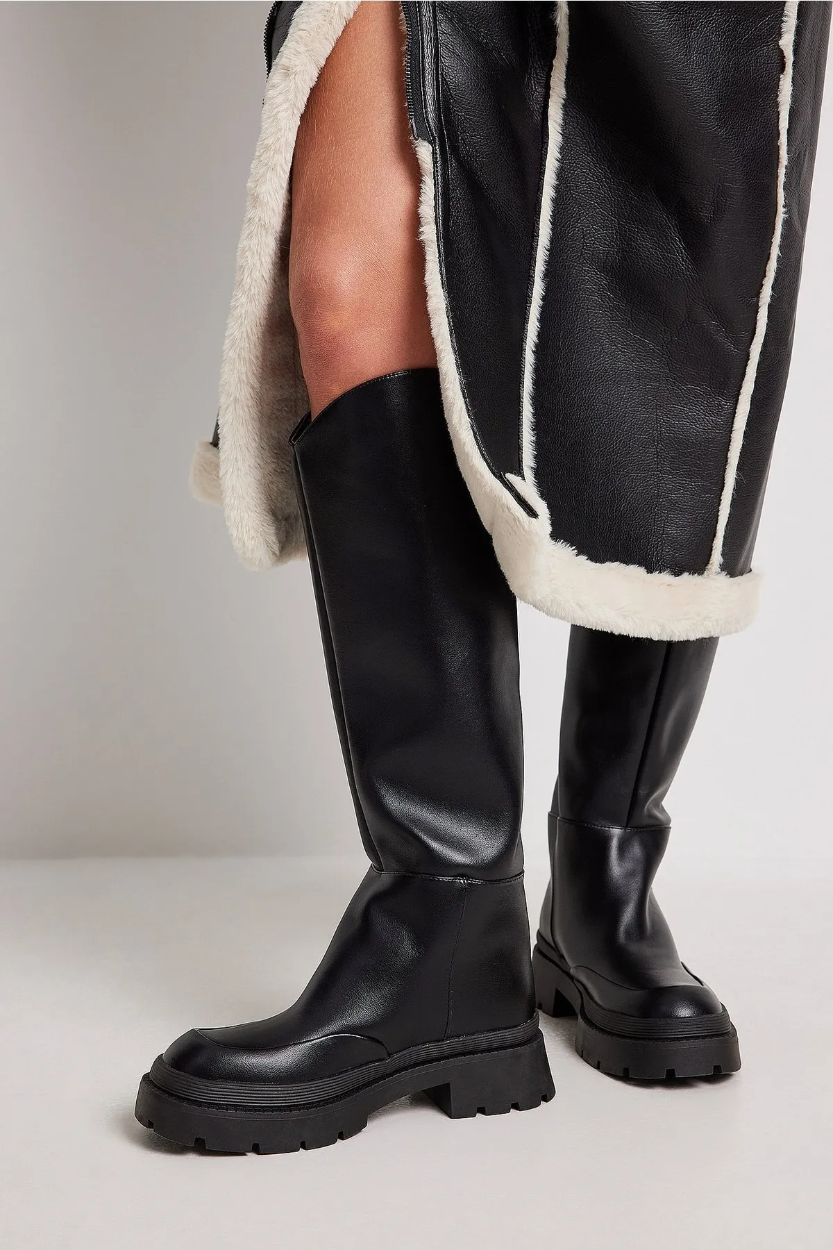 NA-KD  Stiefel - Schwarz - Flacher Absatz