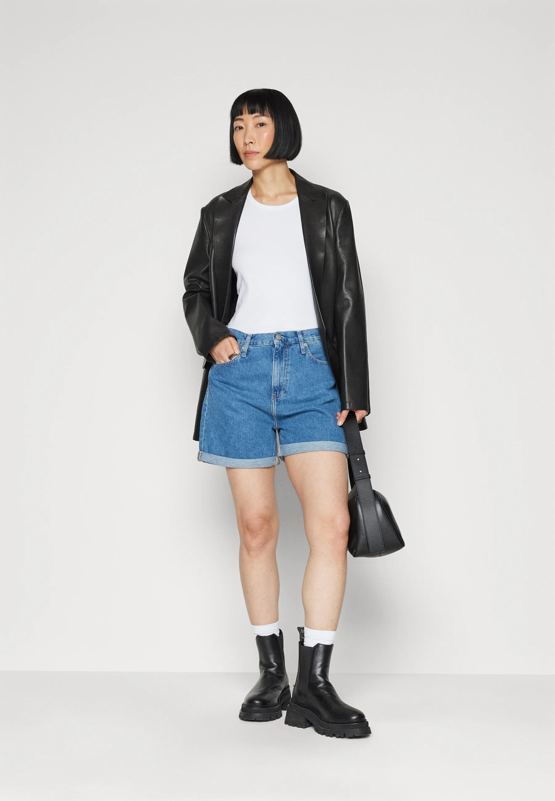 Calvin Klein Jeans MOM - Shorts vaqueros