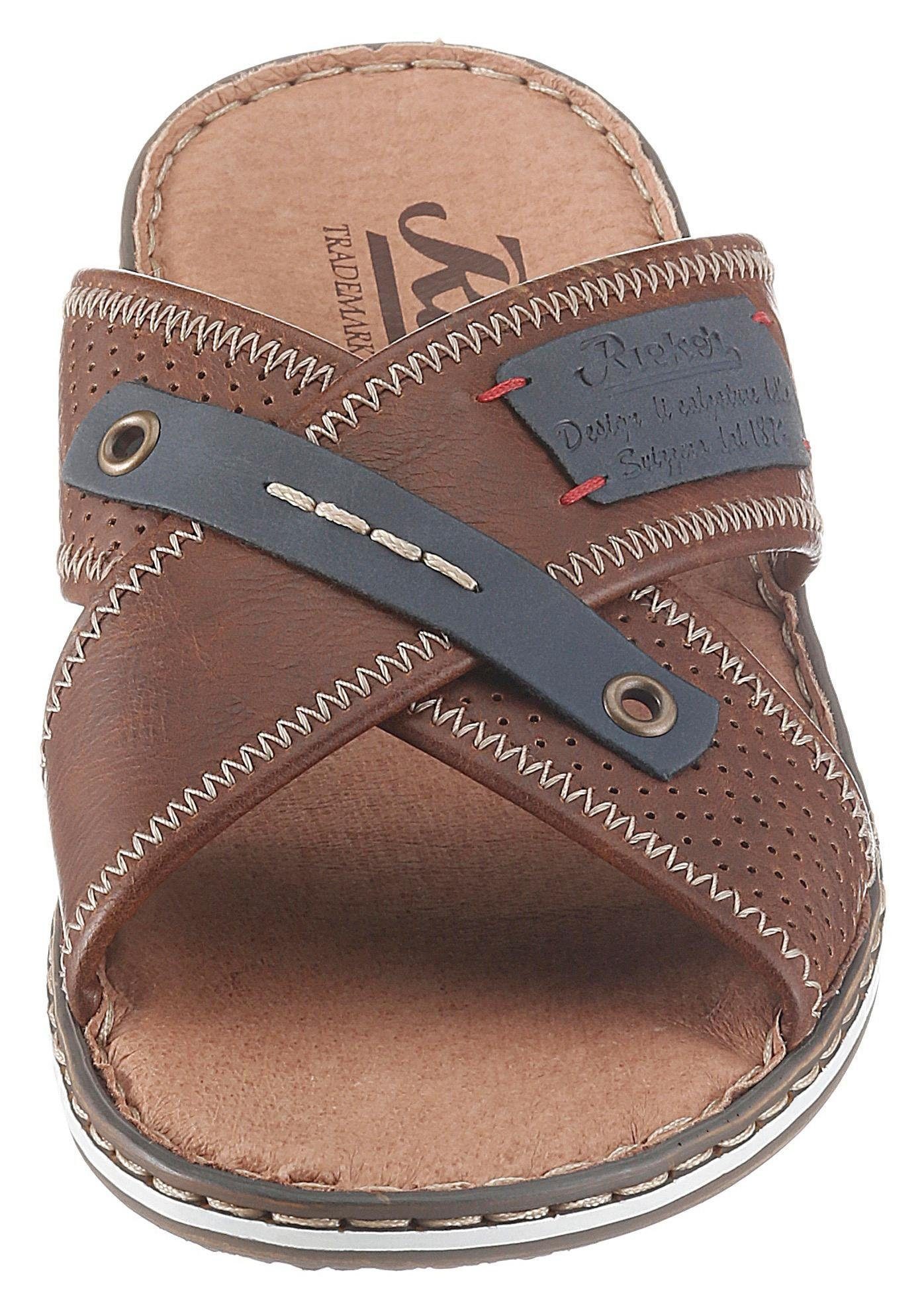 Rieker Pantolette mit stylishen Logoapplikationen