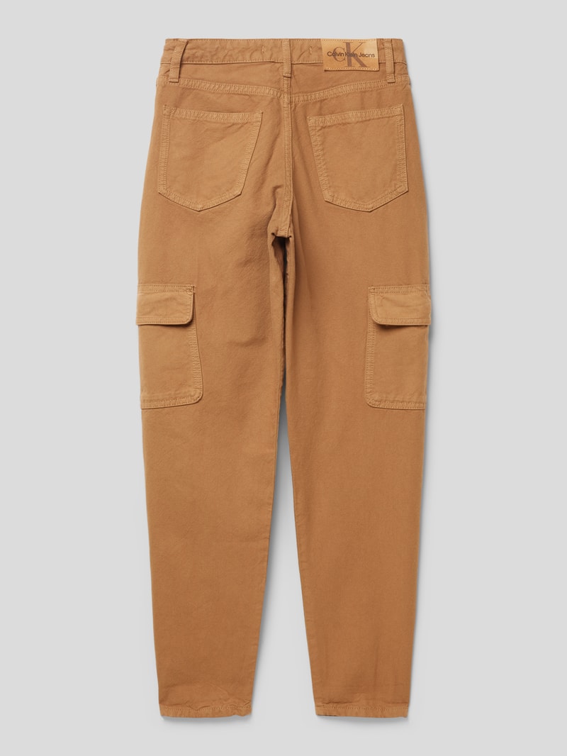 Cargohose mit Label-Patch Modell 'BARREL' in camel