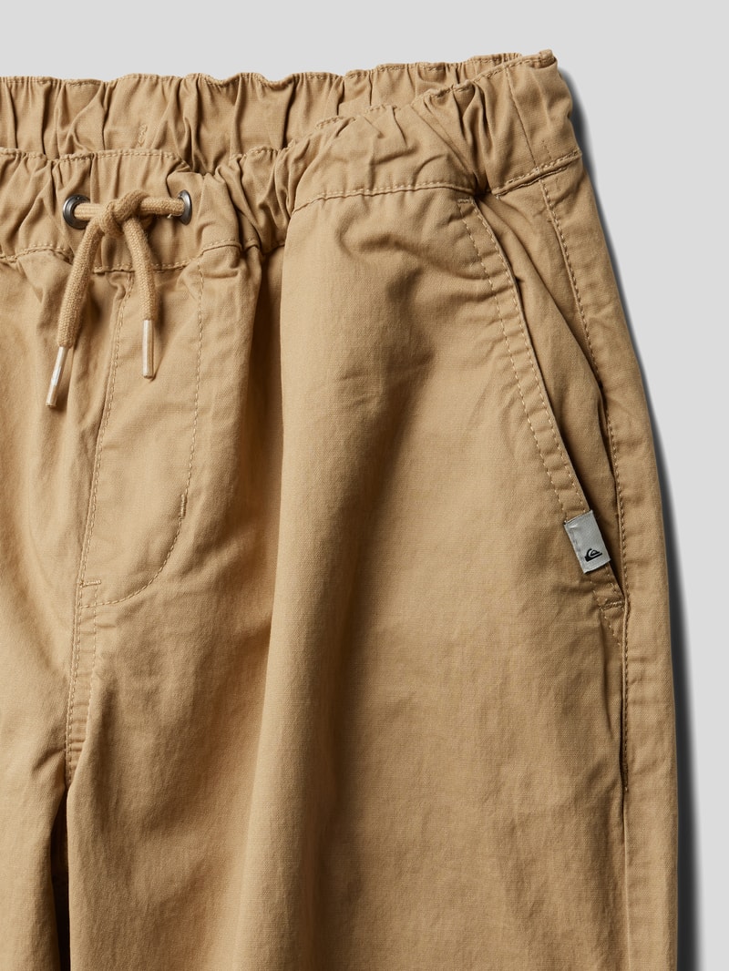 Stoffhose mit elastischen Abschlüssen in camel