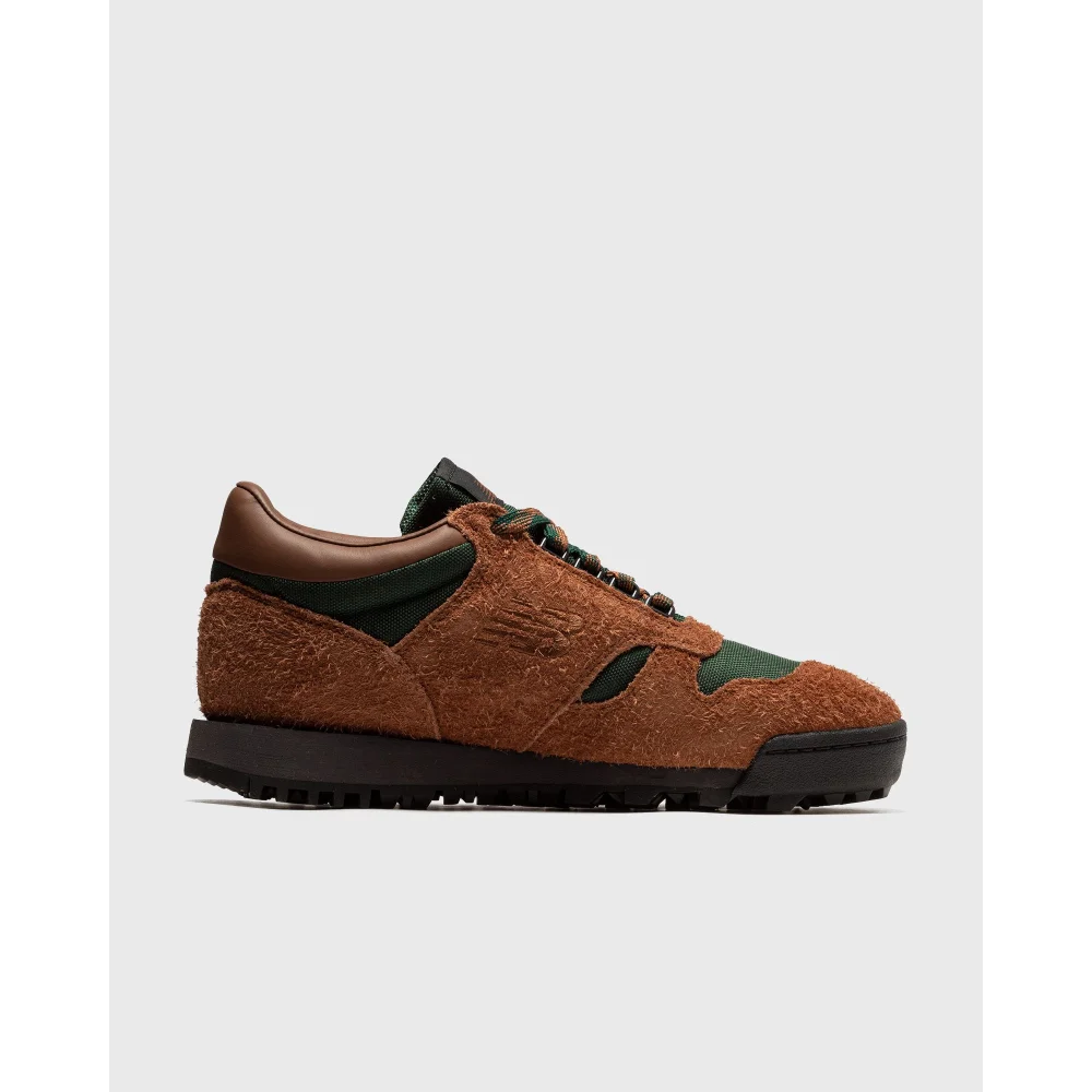 New Balance Rainier Low UALGSBG / braun