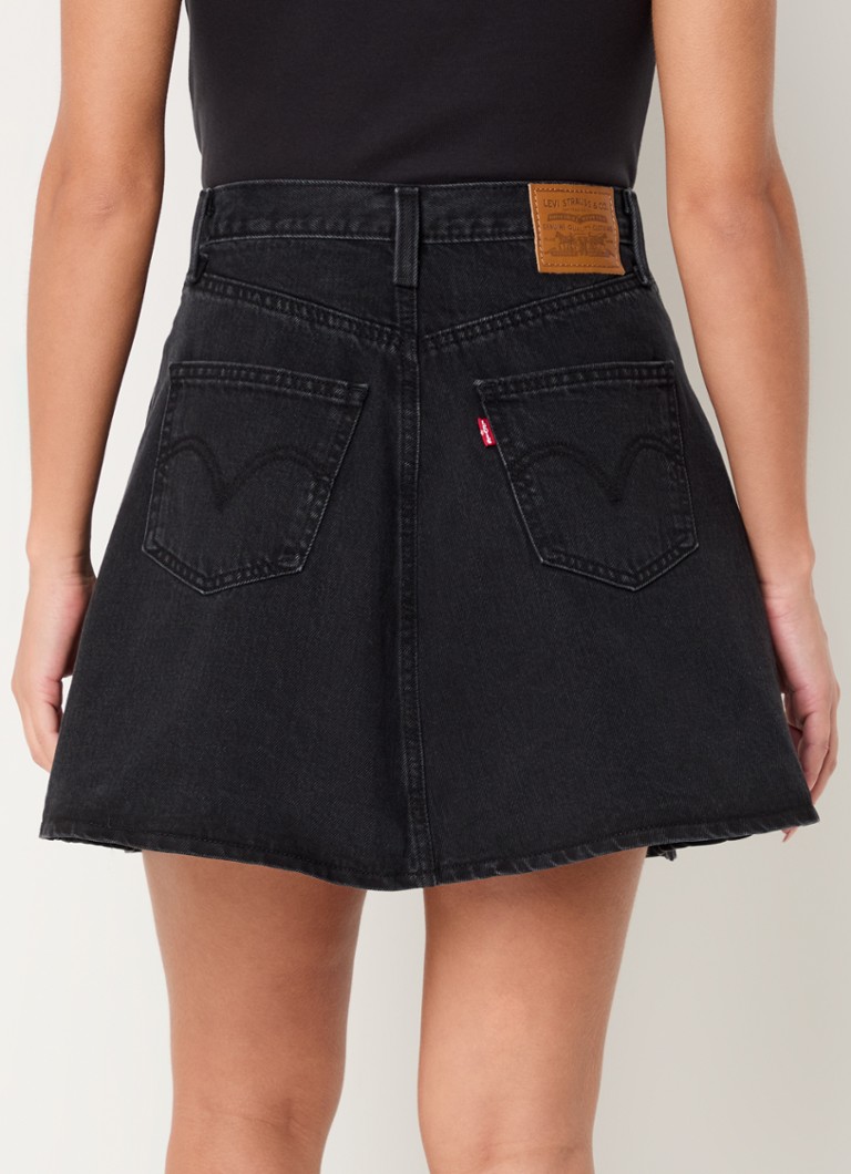 Fustă mini din denim Levi's cu buzunare laterale