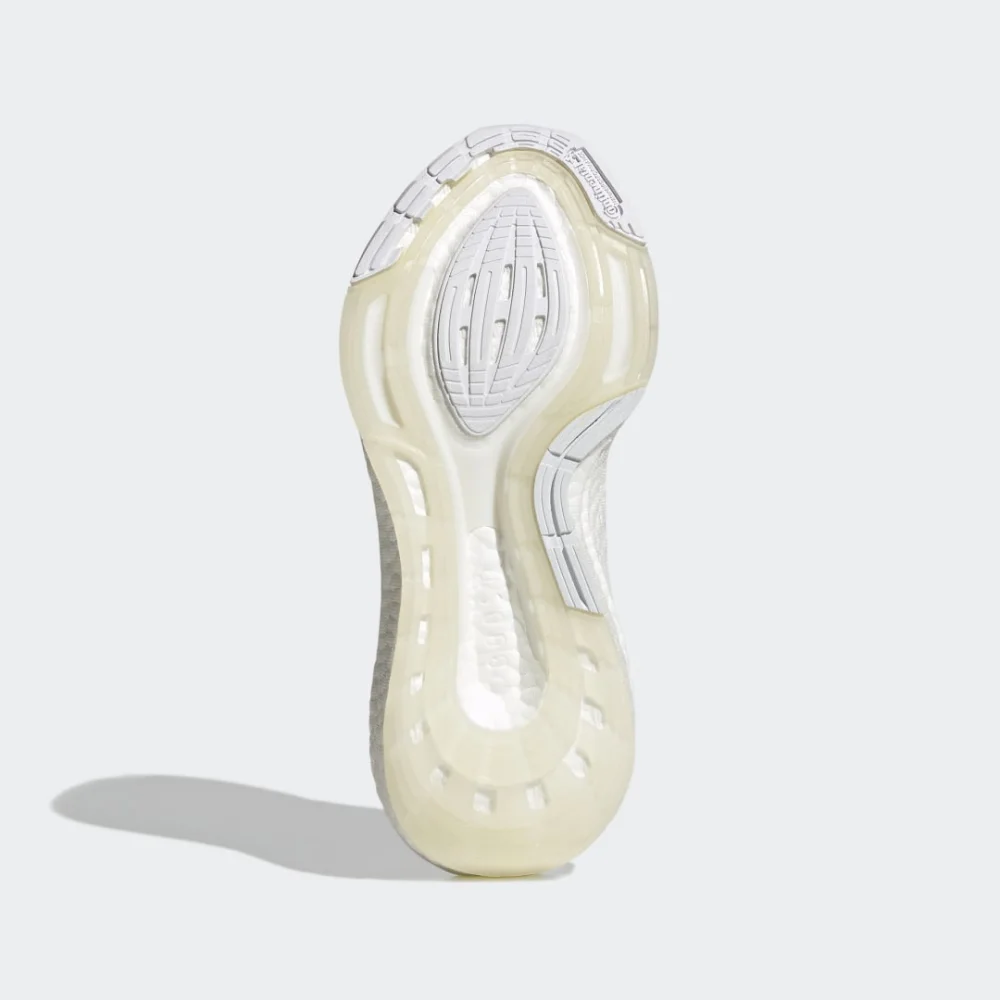 adidas Ultraboost 22 GX5590 / weiss