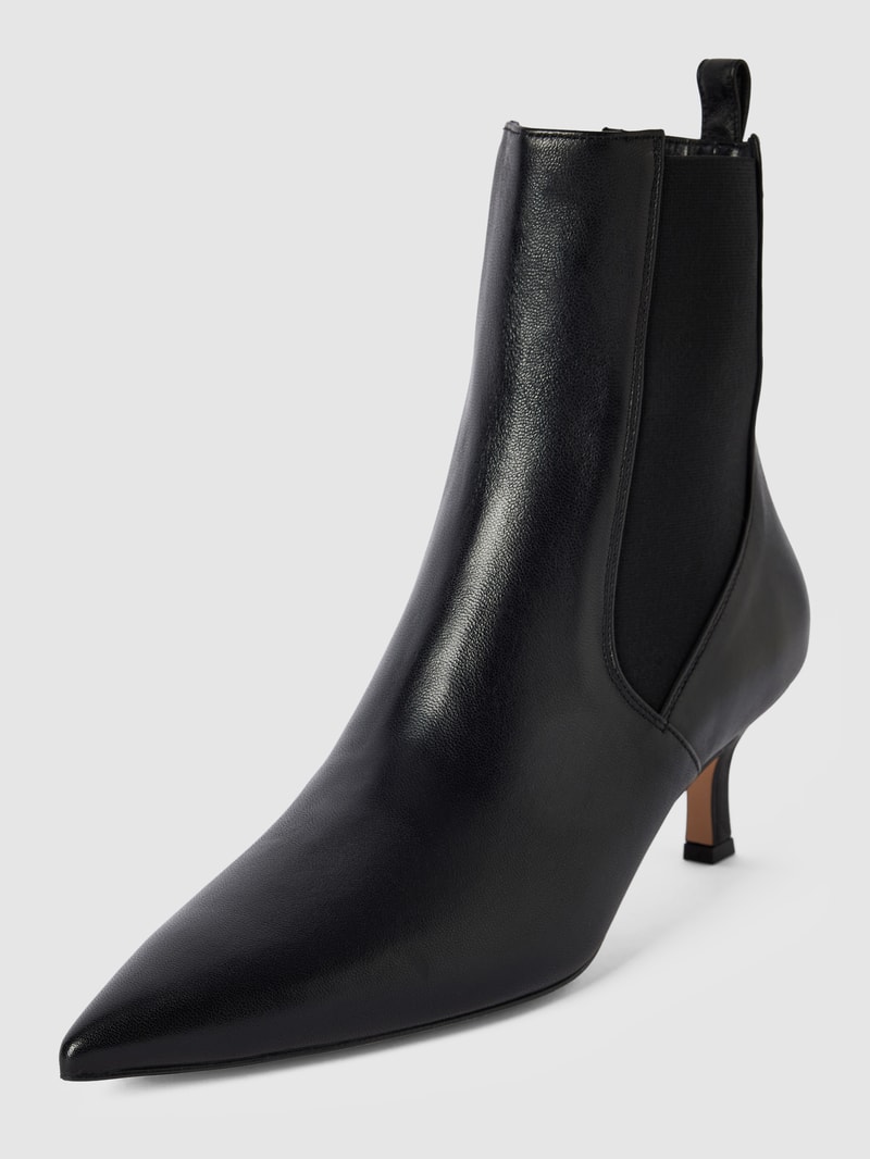 Stiefeletten mit elastischen Einsätzen in schwarz