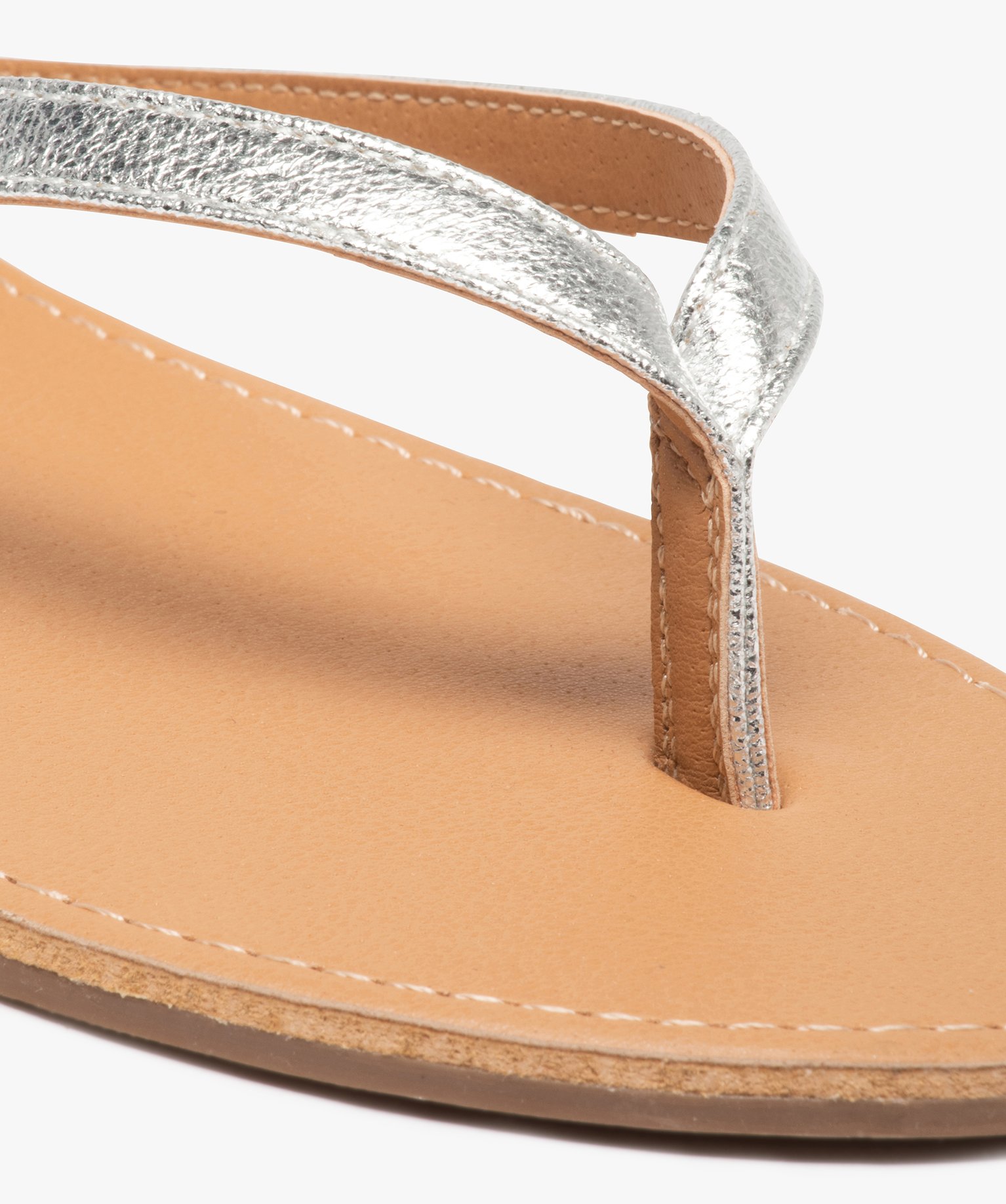 Tongs femme à petit talon plat et lanières fines gris | GEMO