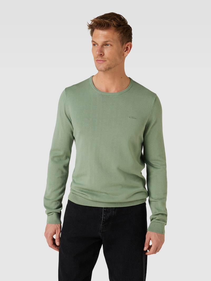 Strickpullover mit Label-Stitching Modell 'BASIC' in lindgrün