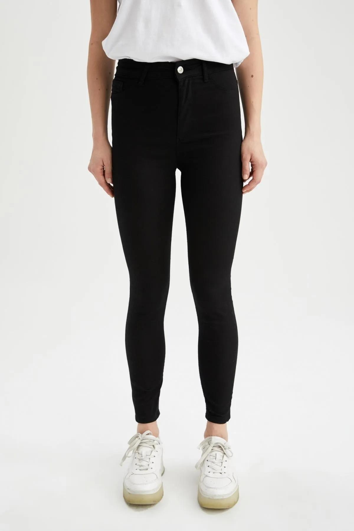 DeFacto  Jeanshose im Super Skinny Fit X0800az22sp