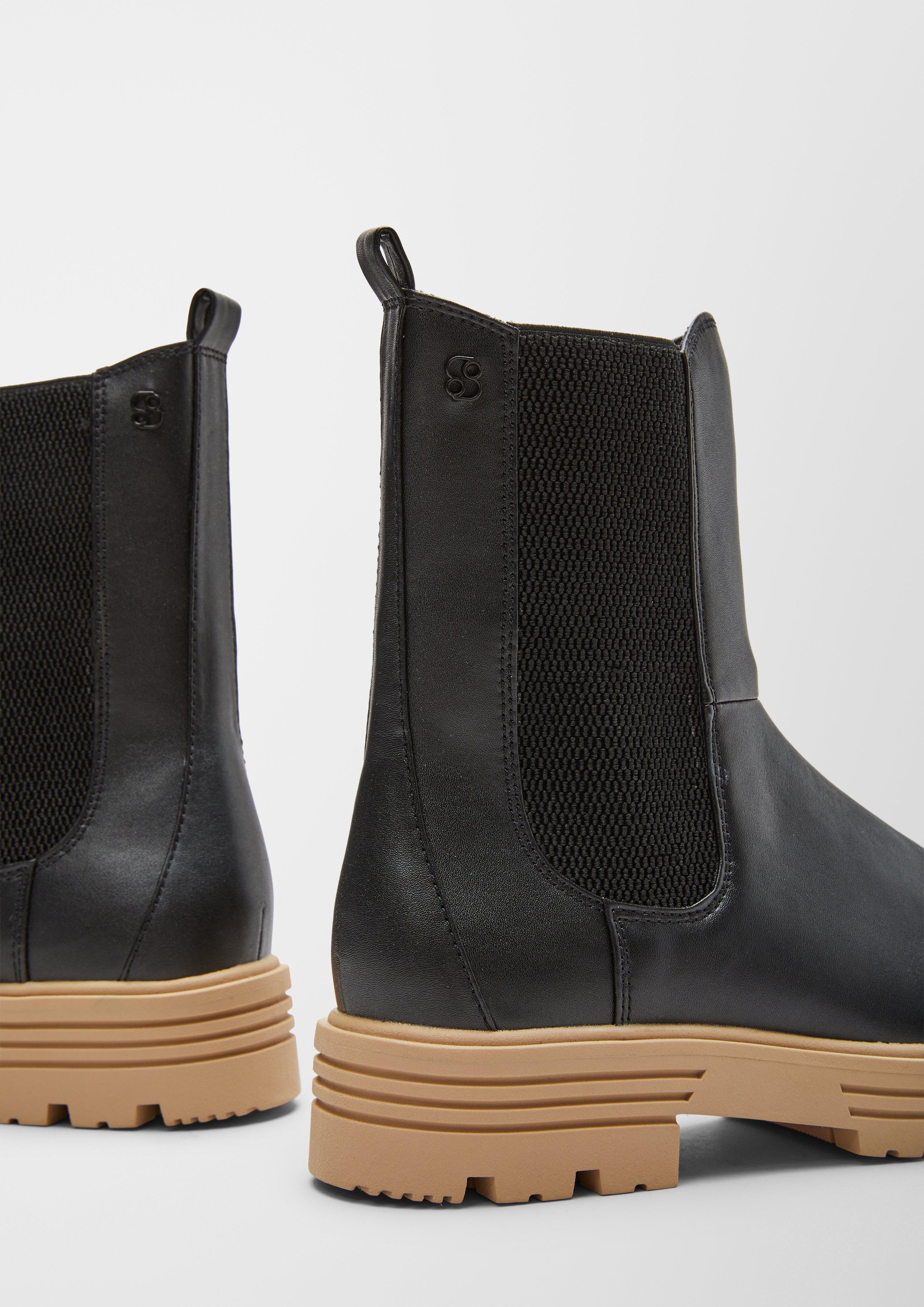 Boots mit Elastikeinsätzen  6006467-001