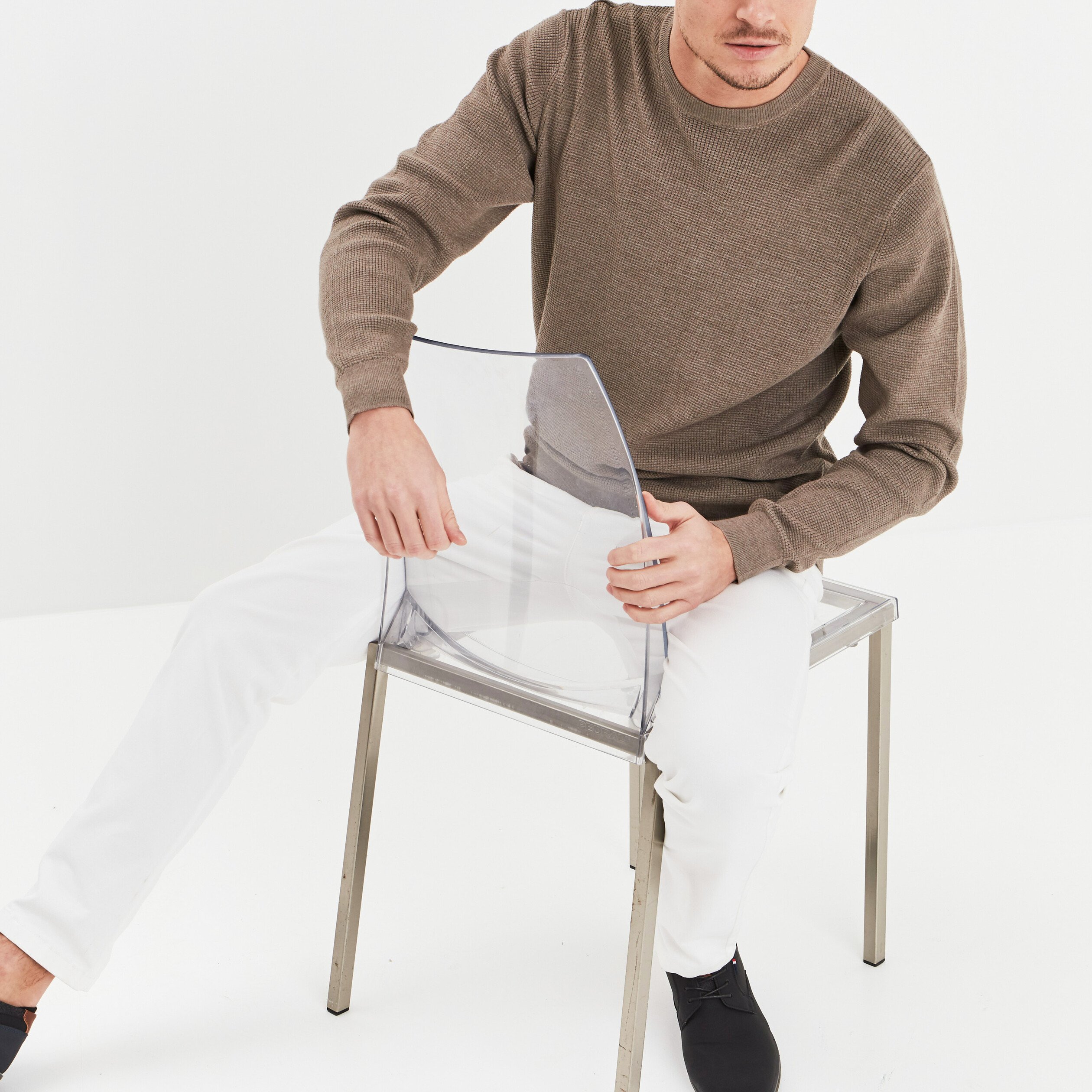 Pull avec col rond à relief gris homme | La Halle