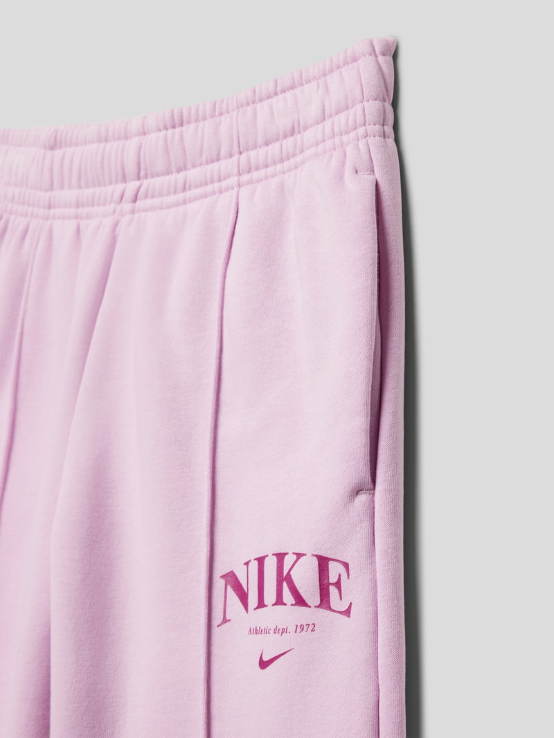 Sweatpants mit Label-Detail in flieder