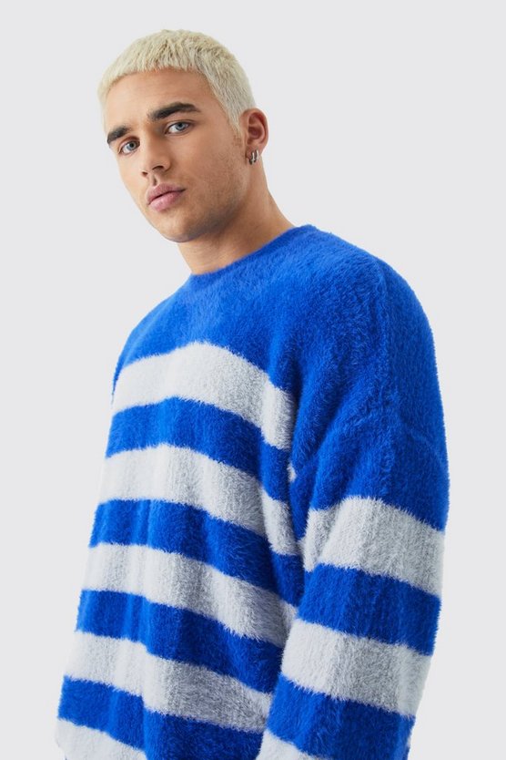 Flauschiger Oversize Pullover mit Streifen