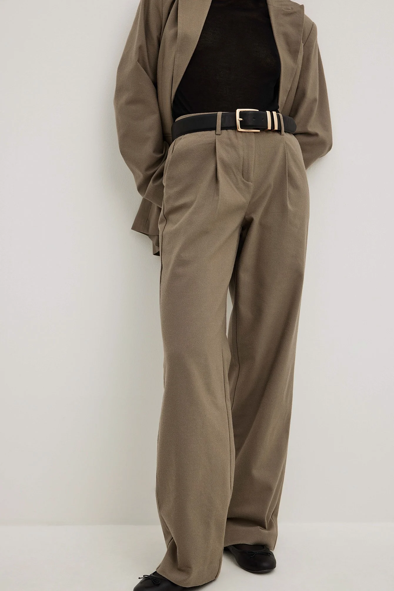 Anzughose mit mittlerer Taille