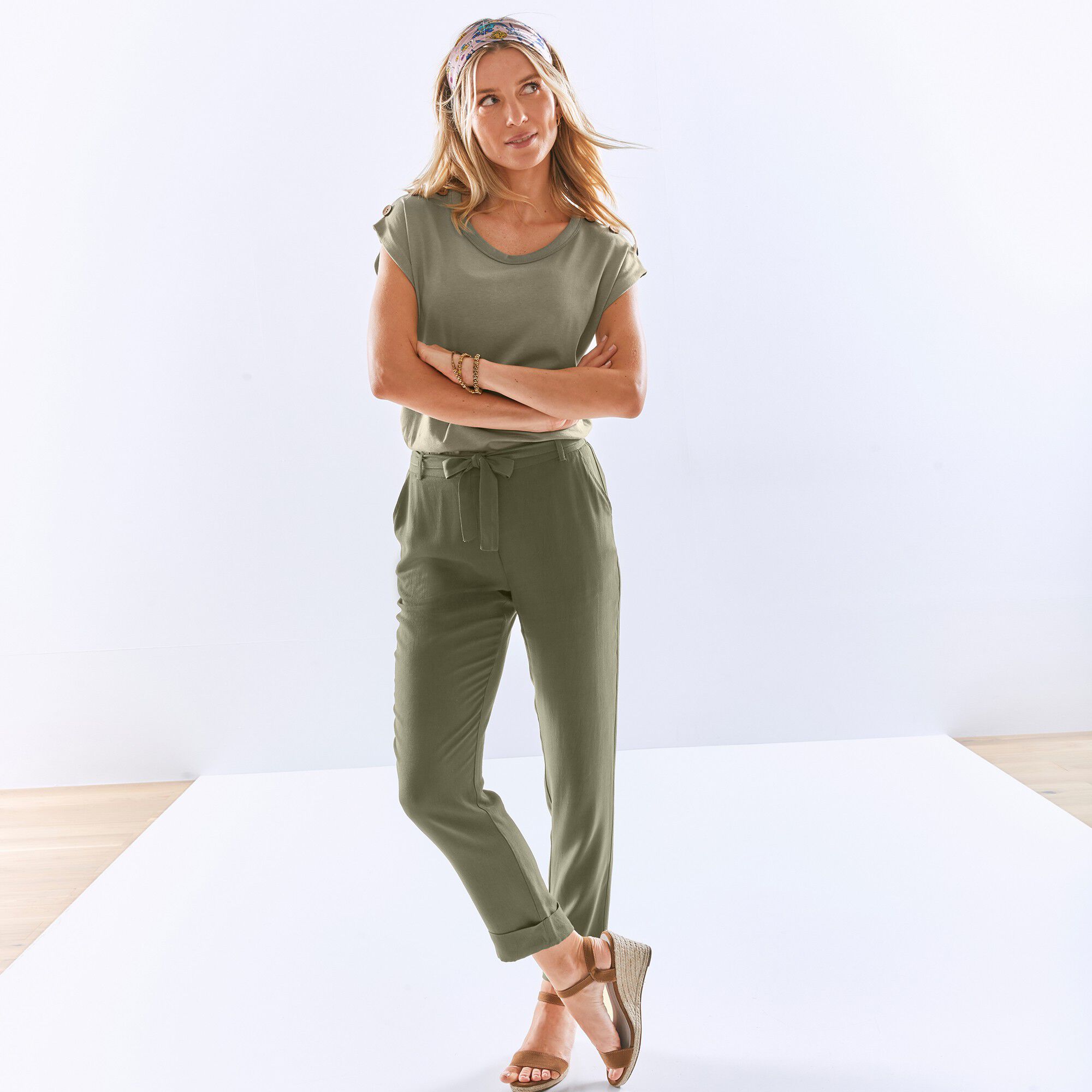 Pantalon 7/8ème fuselée uni, tissu fluide