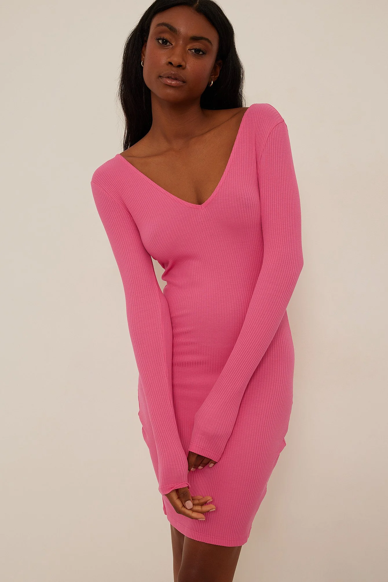 Minikleid mit V-Ausschnitt