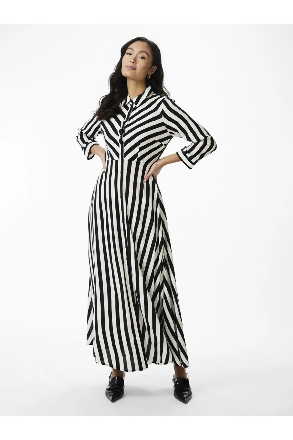 Y.A.S.  YASSAVANNA LANGES HEMDKLEID S. NOOS