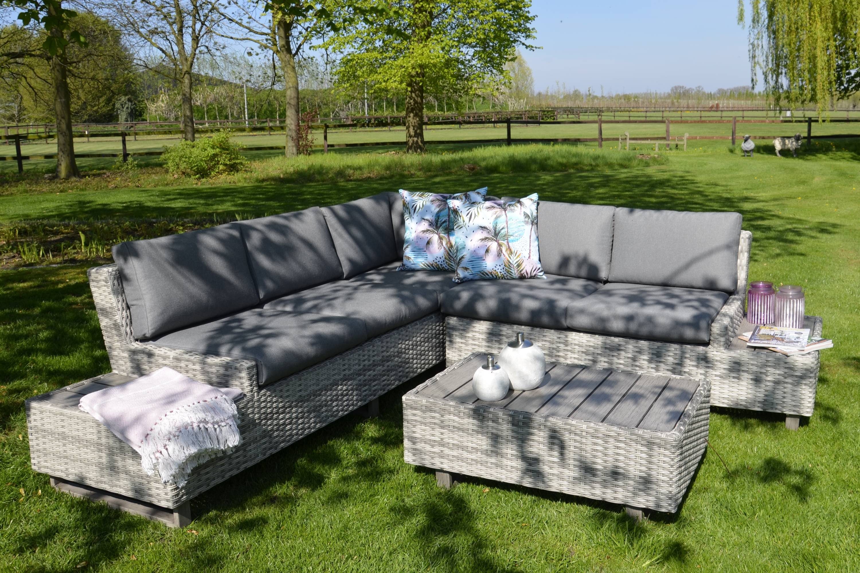 GMD Living Eckbankgruppe VALENCIA, (Eckbank Loungeset, 3-tlg., bestehend aus 2 Sofas & Tisch inkl. Polsterkissen), pflegeleicht, wasserabweisender Olefin-Bezug, Outdoorgeeignet