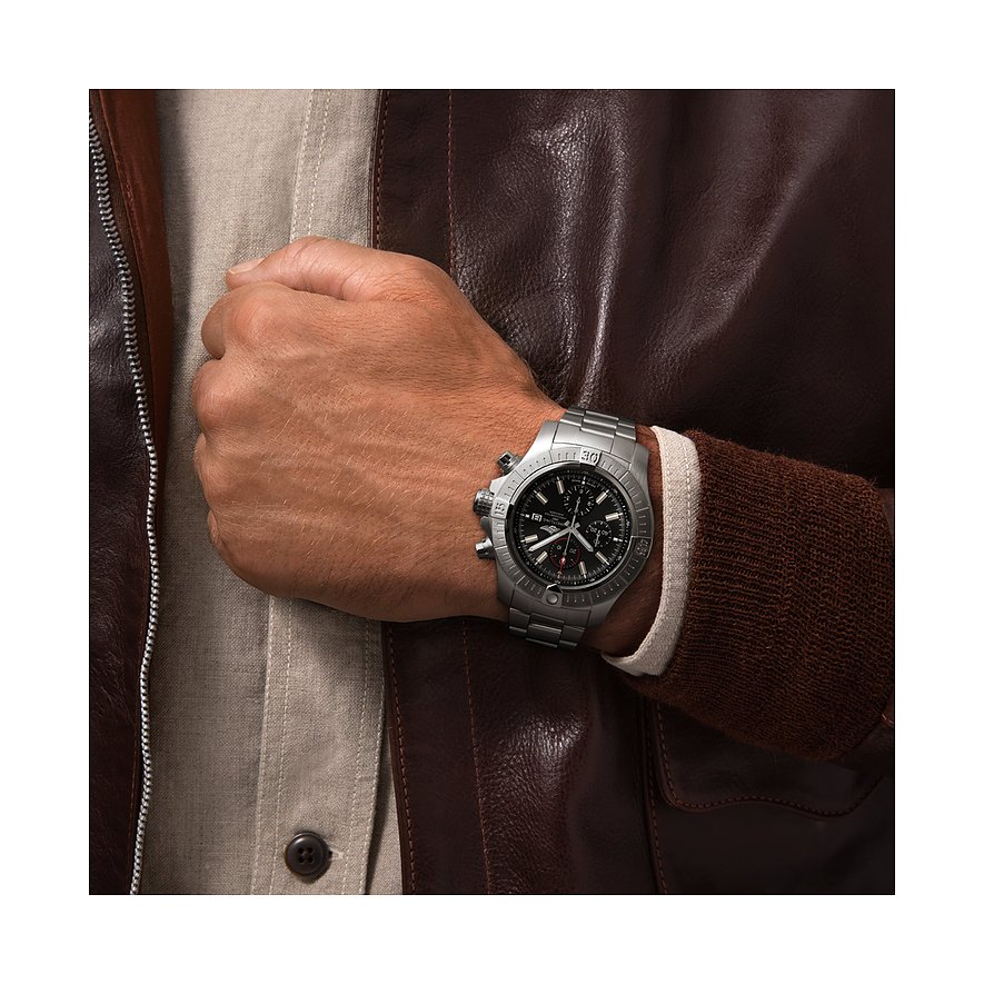 Breitling Herrenuhr Super Avenger Chronograph 48