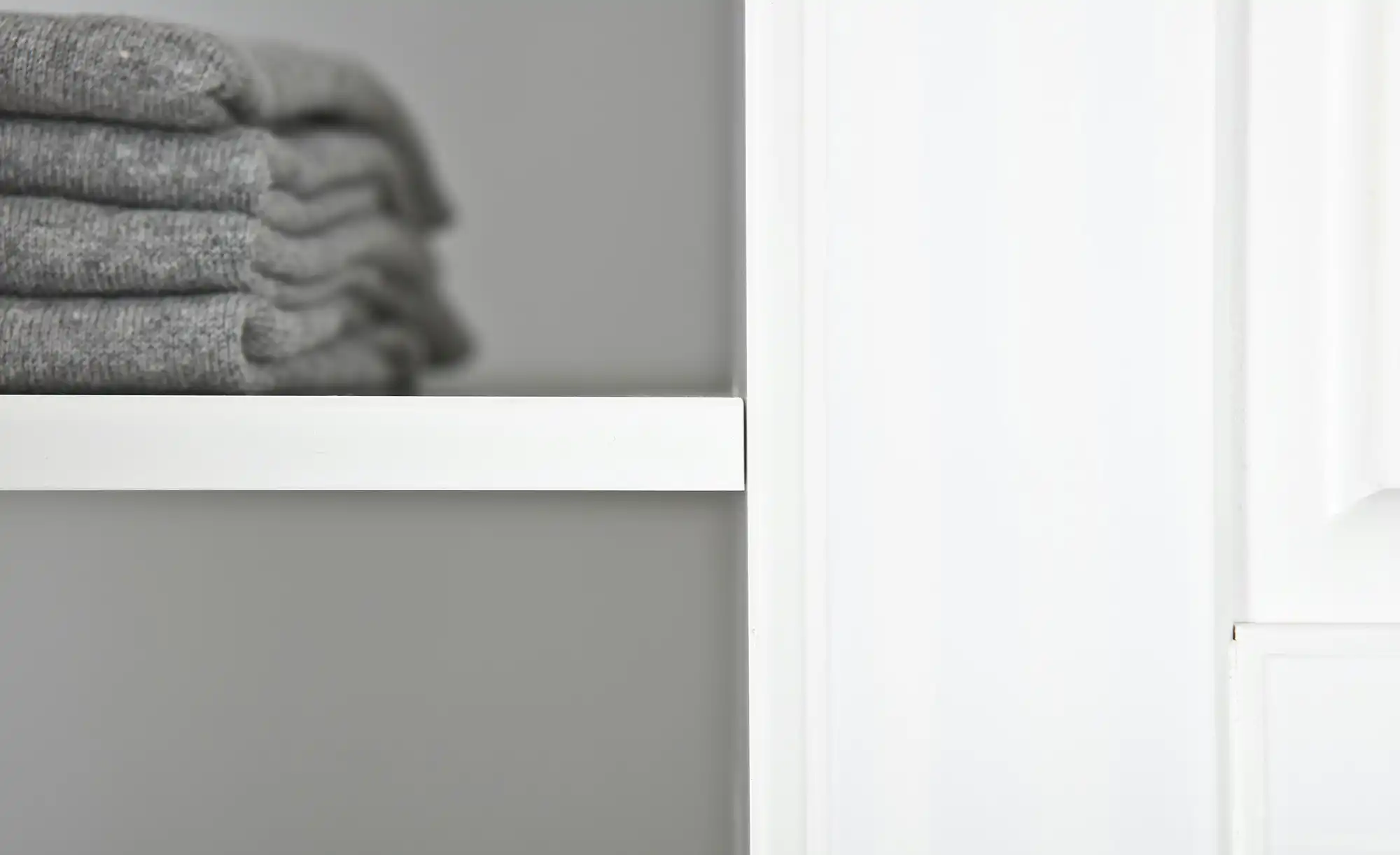 Kleiderschrank