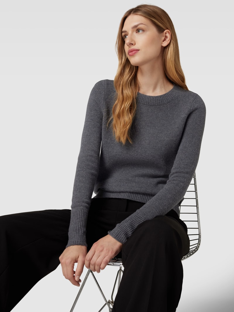 Strickpullover mit Rundhalsausschnitt in anthrazit meliert