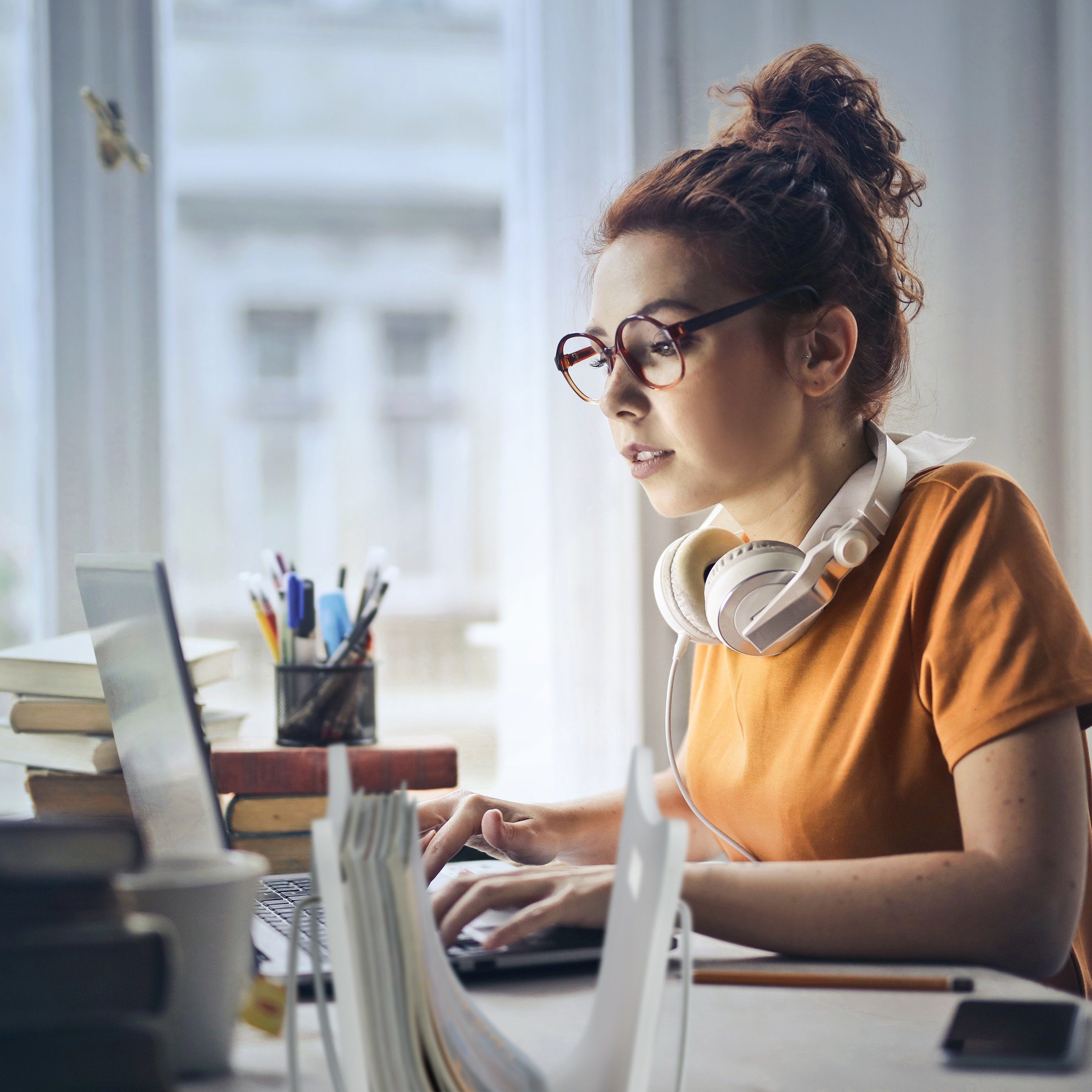 relaxdays Zeitungsständer Zeitungsständer in Weiß