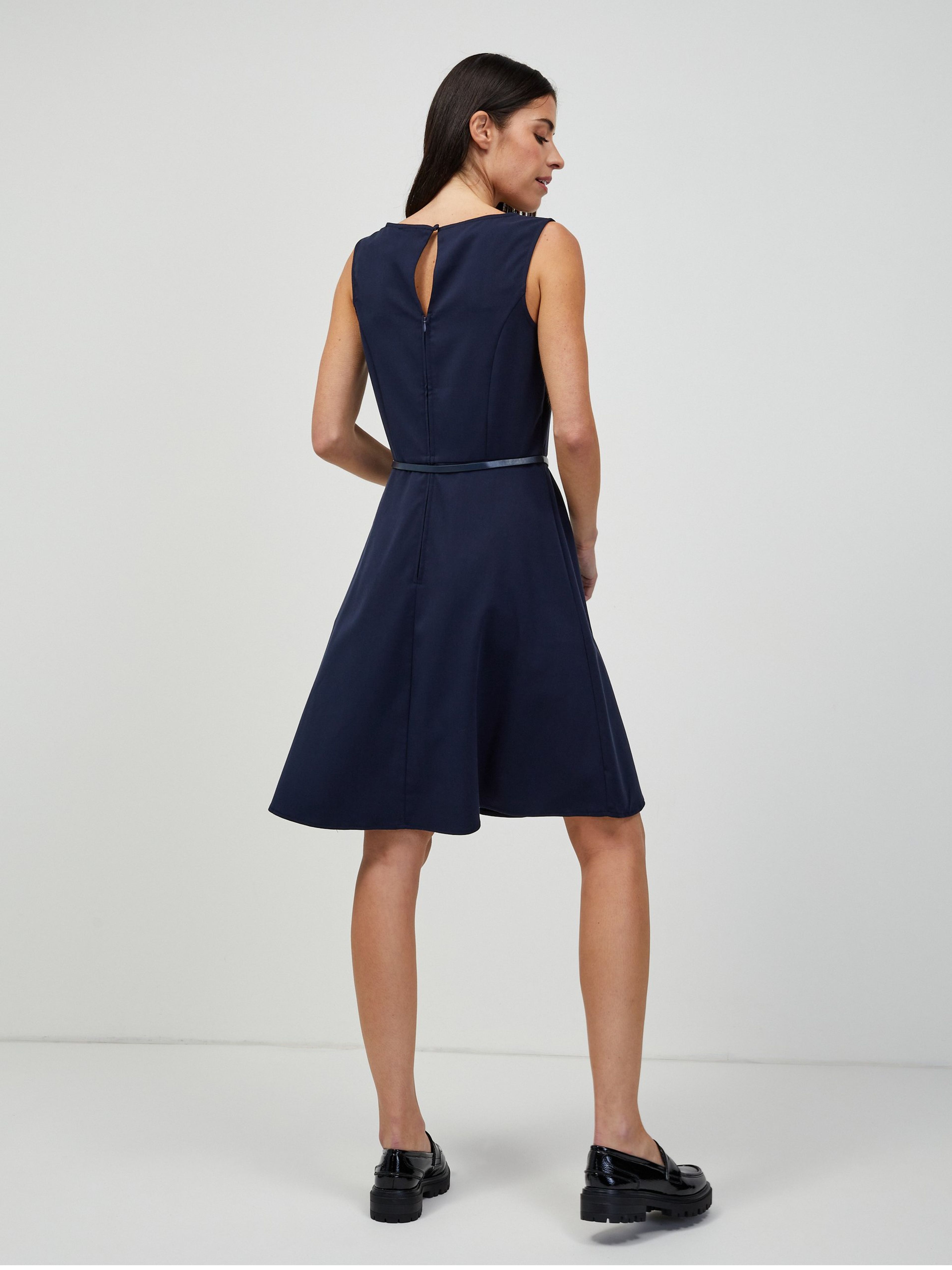 Dunkelblaues Kleid ORSAY