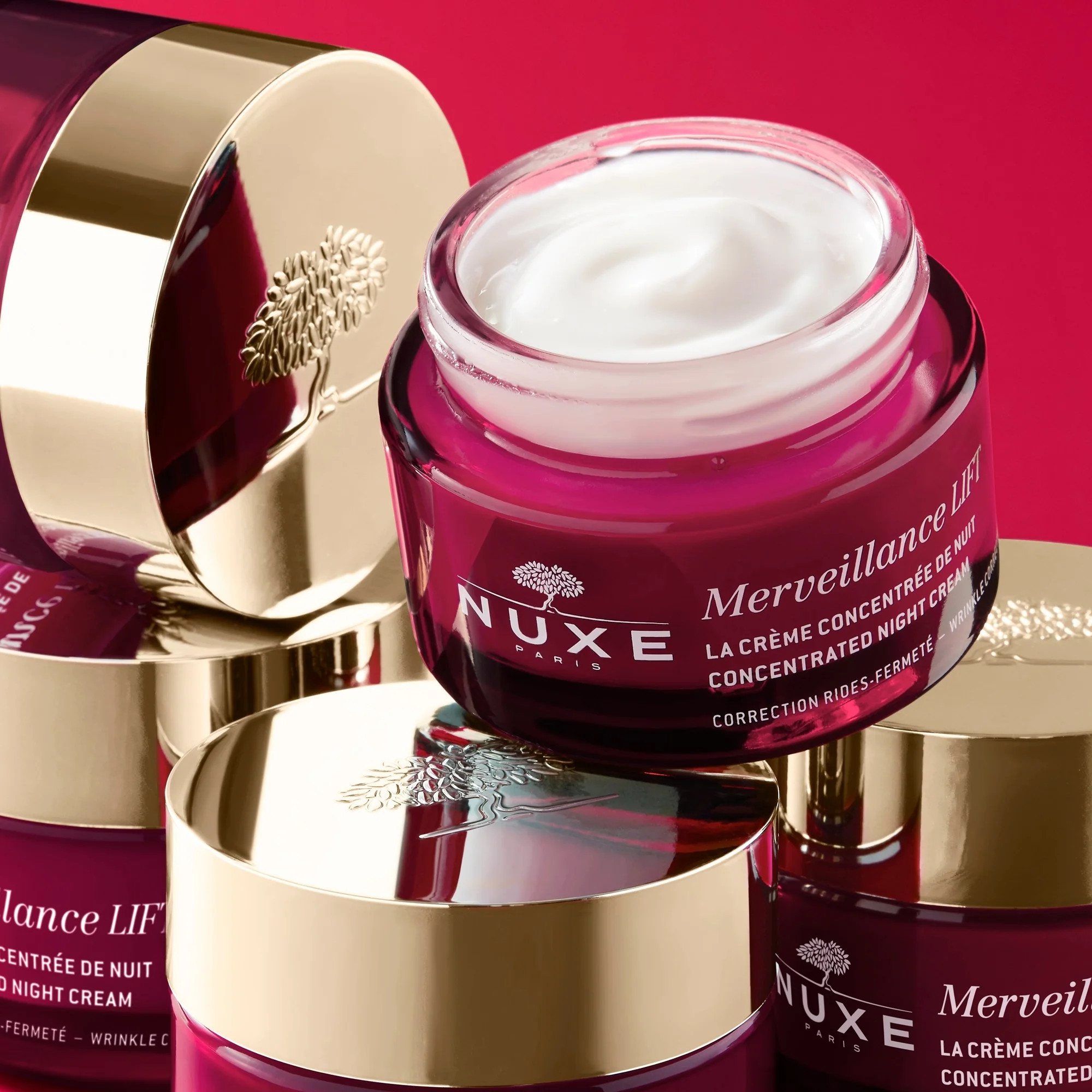 Merveillance Lift Concentrated Night Cream - Ryppyjä ehkäisevä yöhoito kasvoille